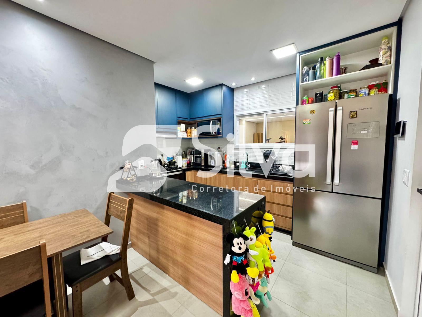 Casa  venda localizada no Bairro da Luz, Dois Vizinhos-PR.