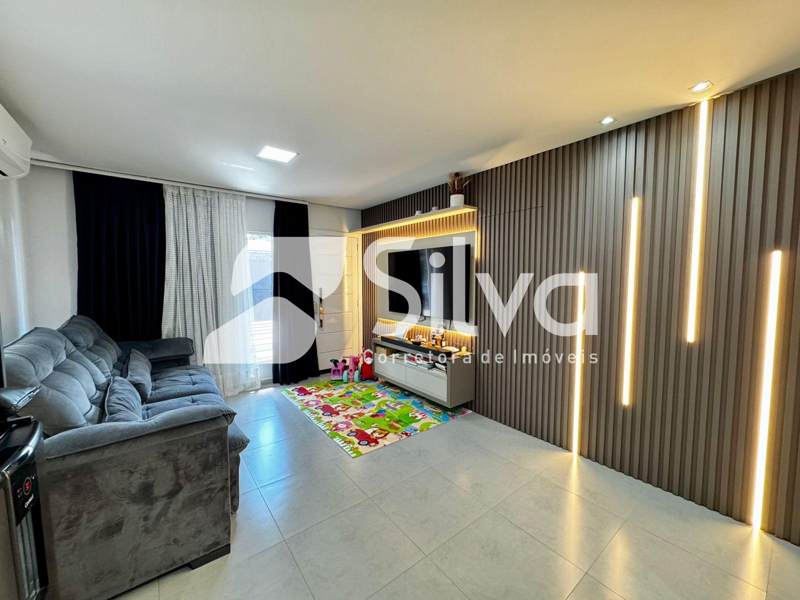 Casa  venda localizada no Bairro da Luz, Dois Vizinhos-PR.