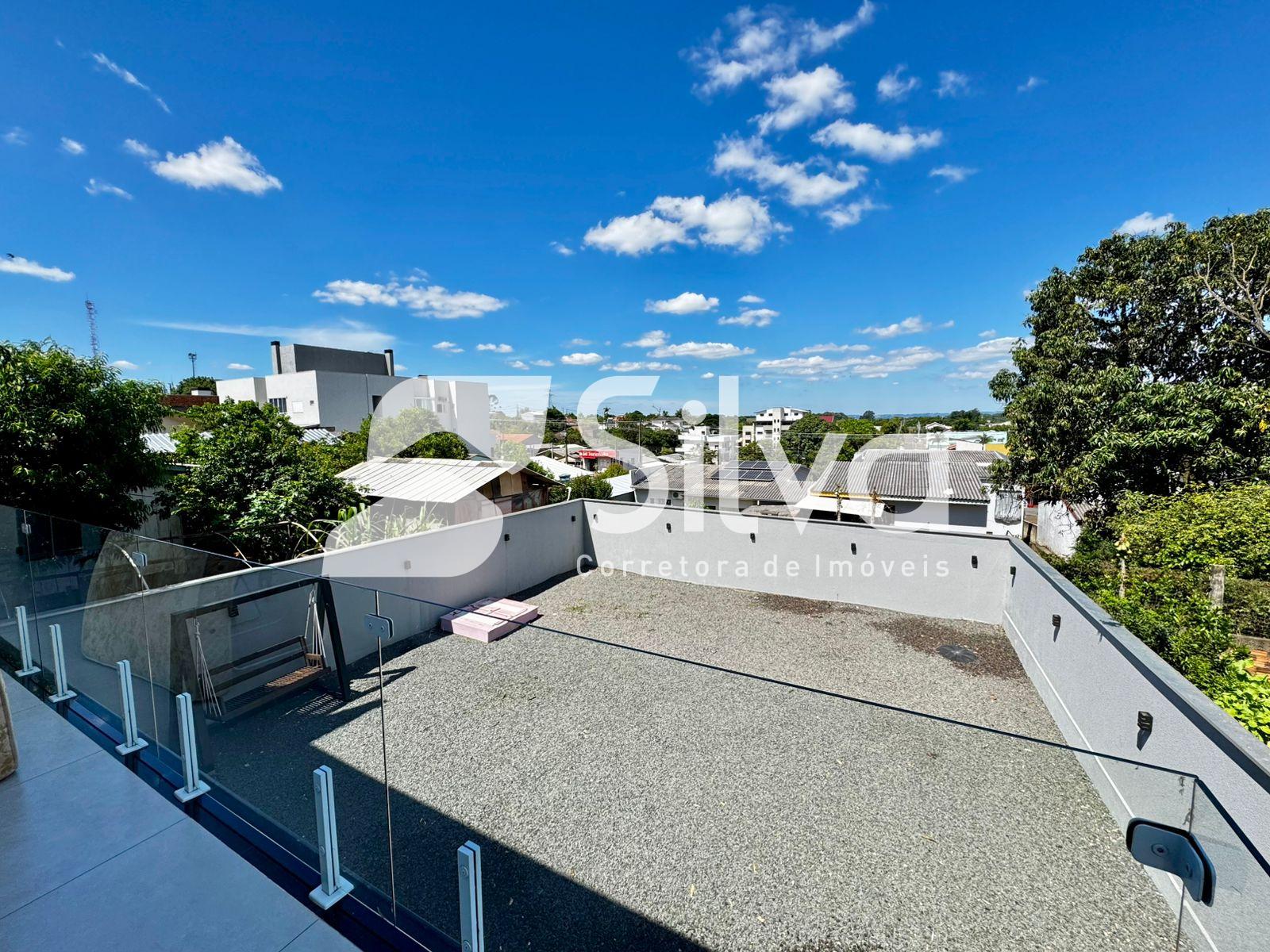 Casa  venda localizada no Bairro da Luz, Dois Vizinhos-PR.