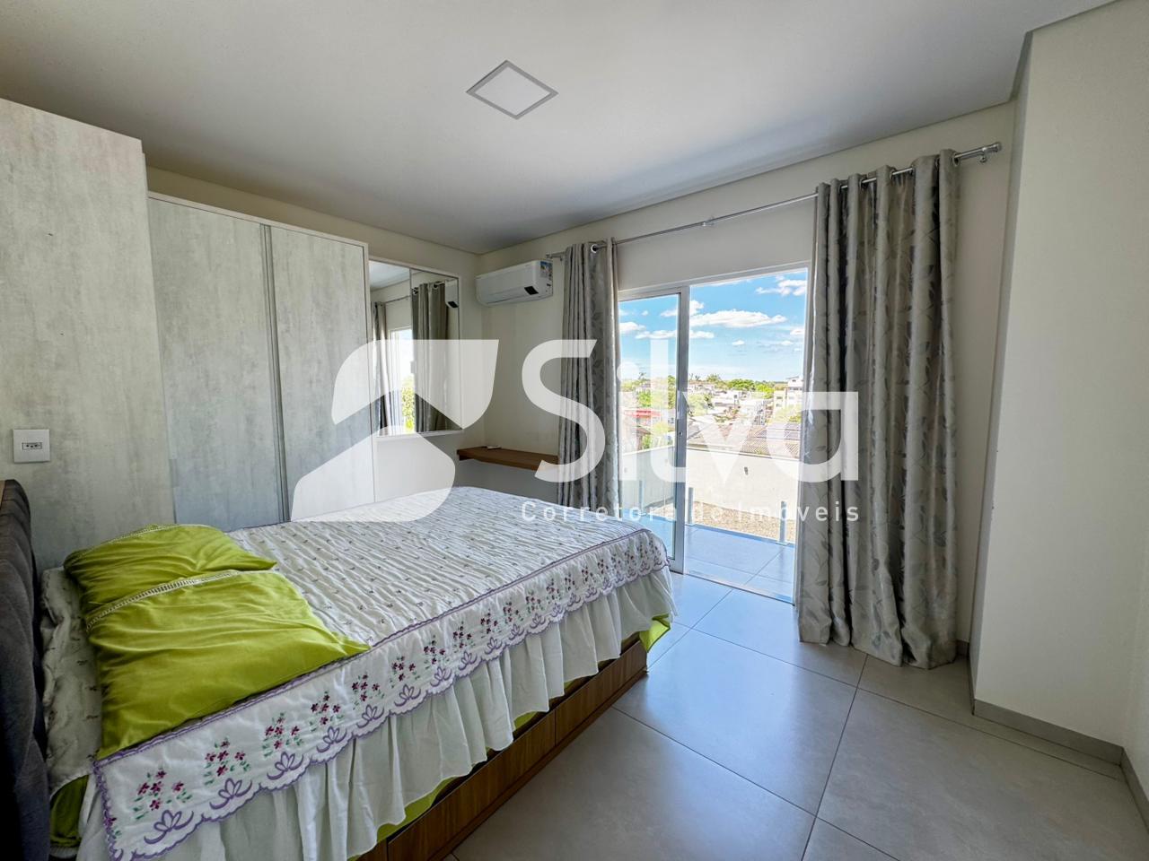 Casa  venda localizada no Bairro da Luz, Dois Vizinhos-PR.