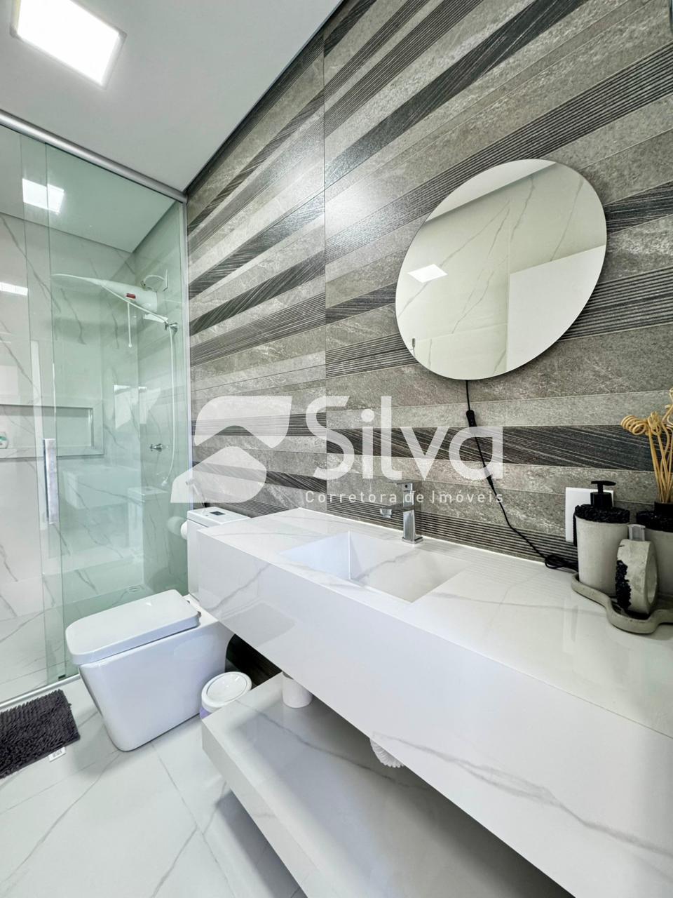 Casa  venda localizada no Bairro da Luz, Dois Vizinhos-PR.