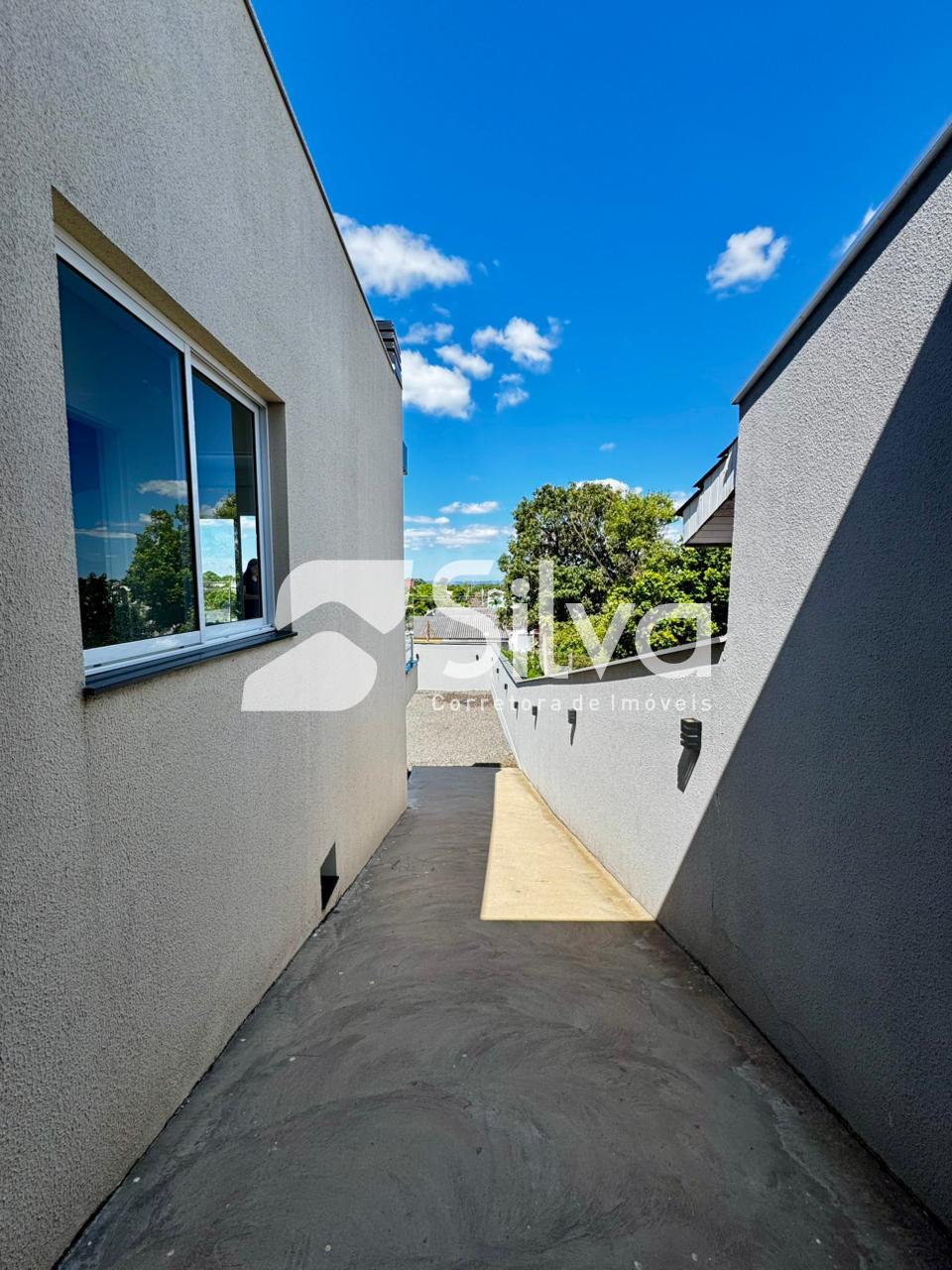 Casa  venda localizada no Bairro da Luz, Dois Vizinhos-PR.