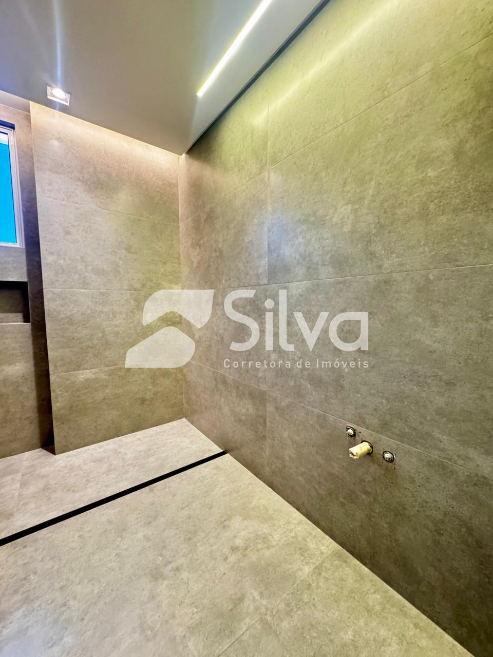 Apartamento a venda localizado no Centro, Francisco Beltro-PR.