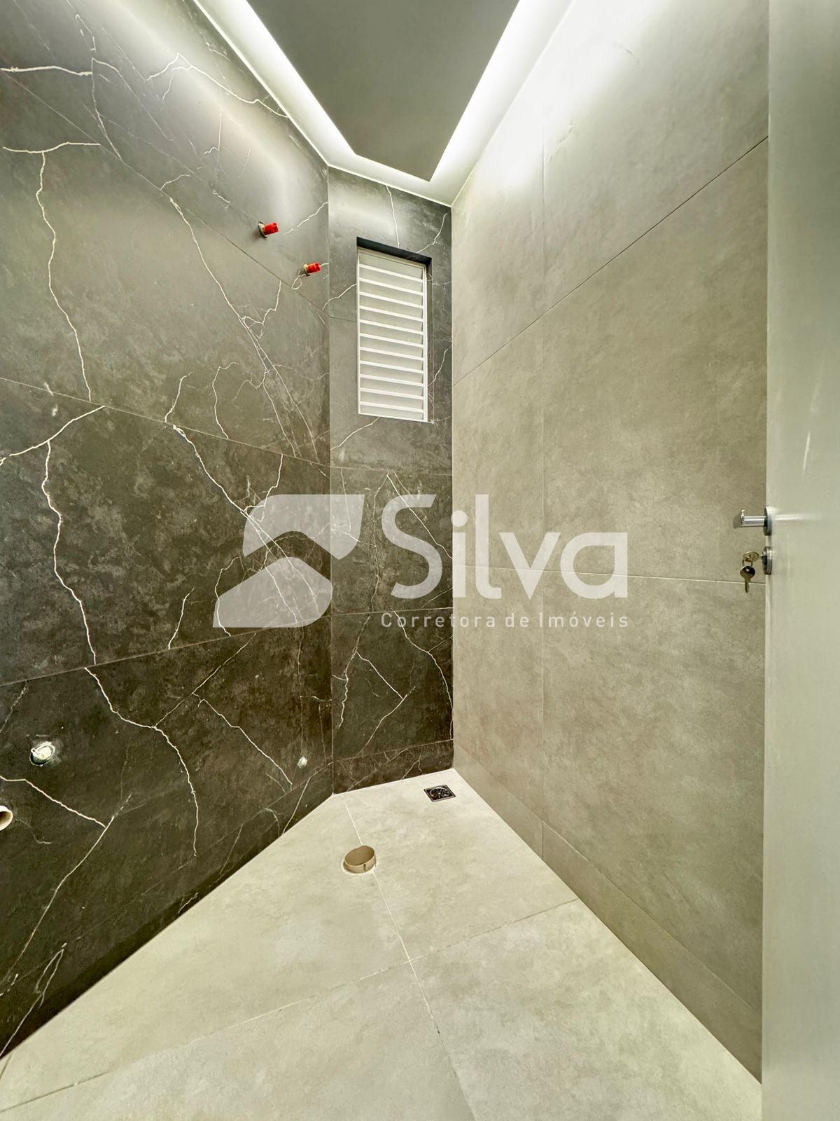 Apartamento a venda localizado no Centro, Francisco Beltro-PR.