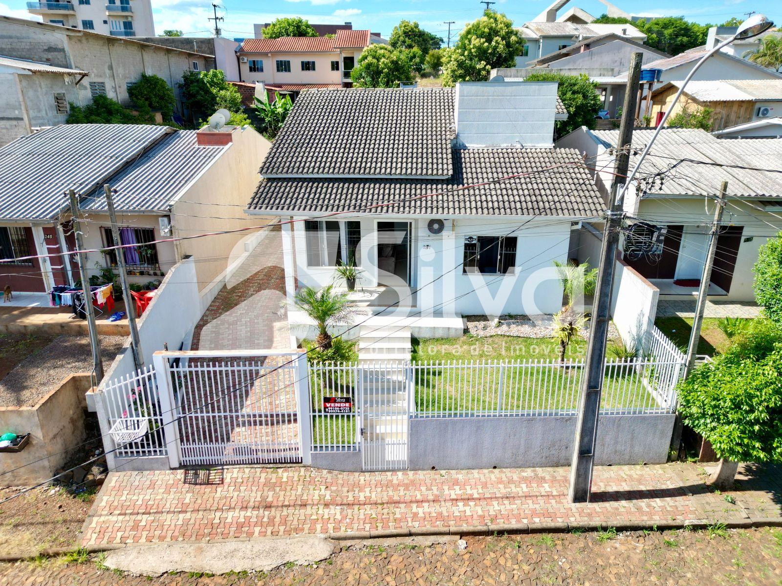 Casa a venda localizada no Bairro So Francisco Xavier, Dois Vizinhos-PR.