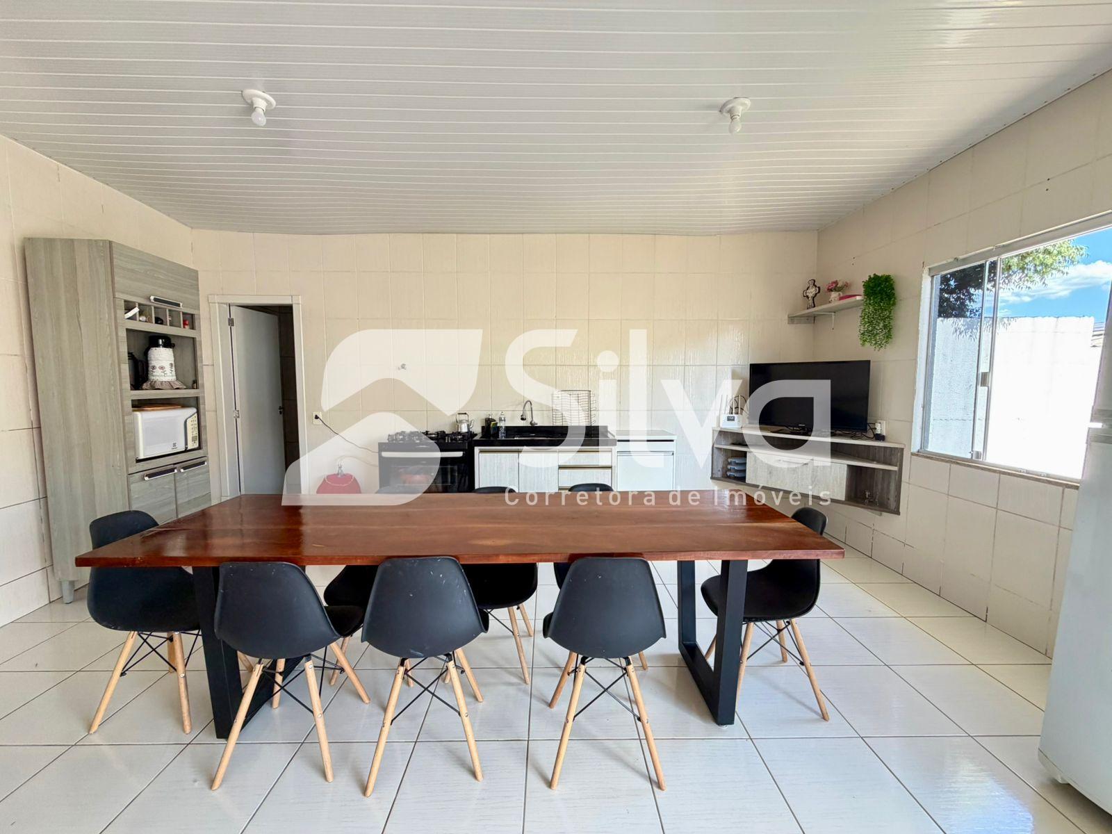 Casa a venda localizada no Bairro So Francisco Xavier, Dois Vizinhos-PR.