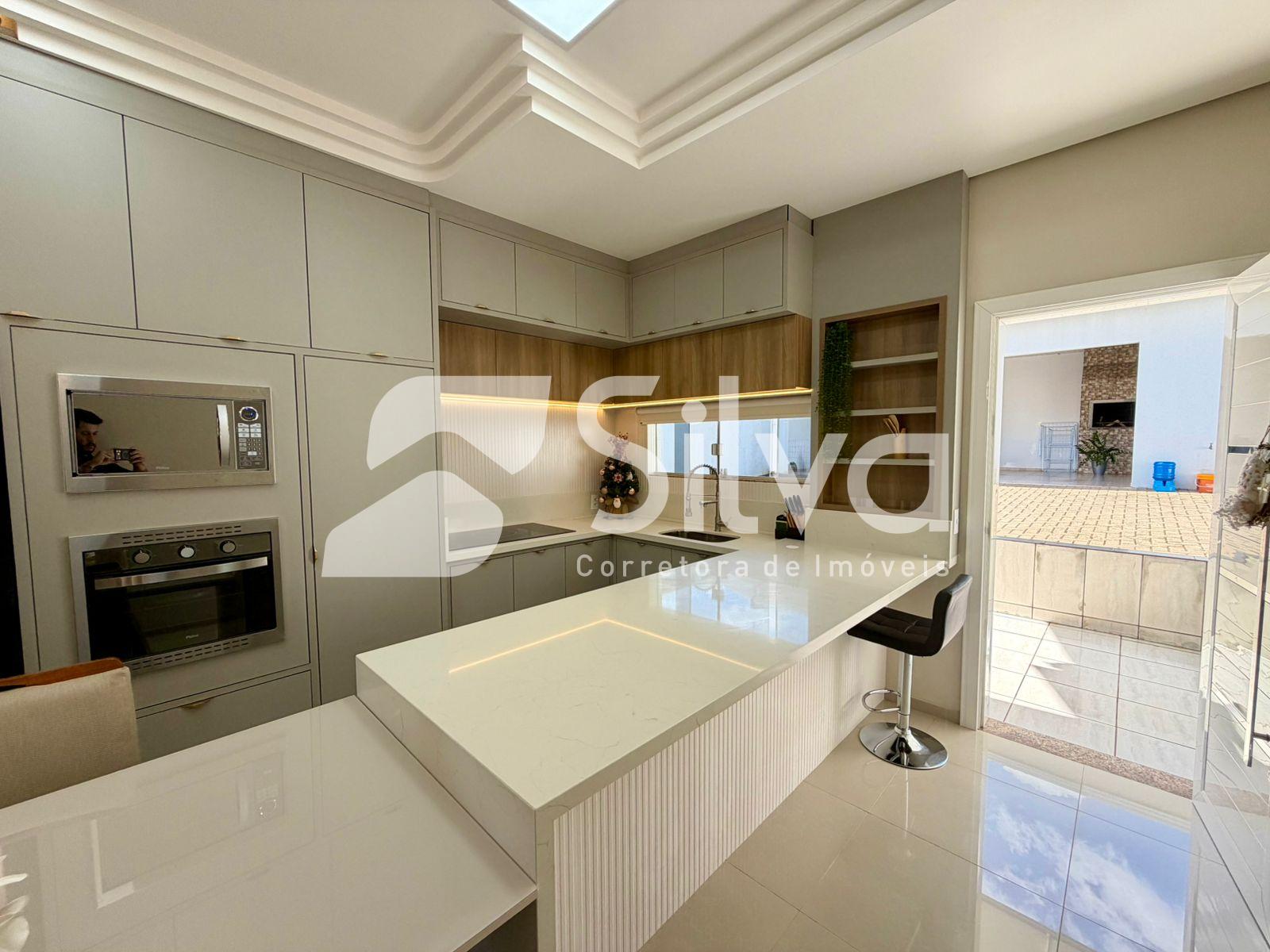 Casa a venda localizada no Bairro So Francisco Xavier, Dois Vizinhos-PR.