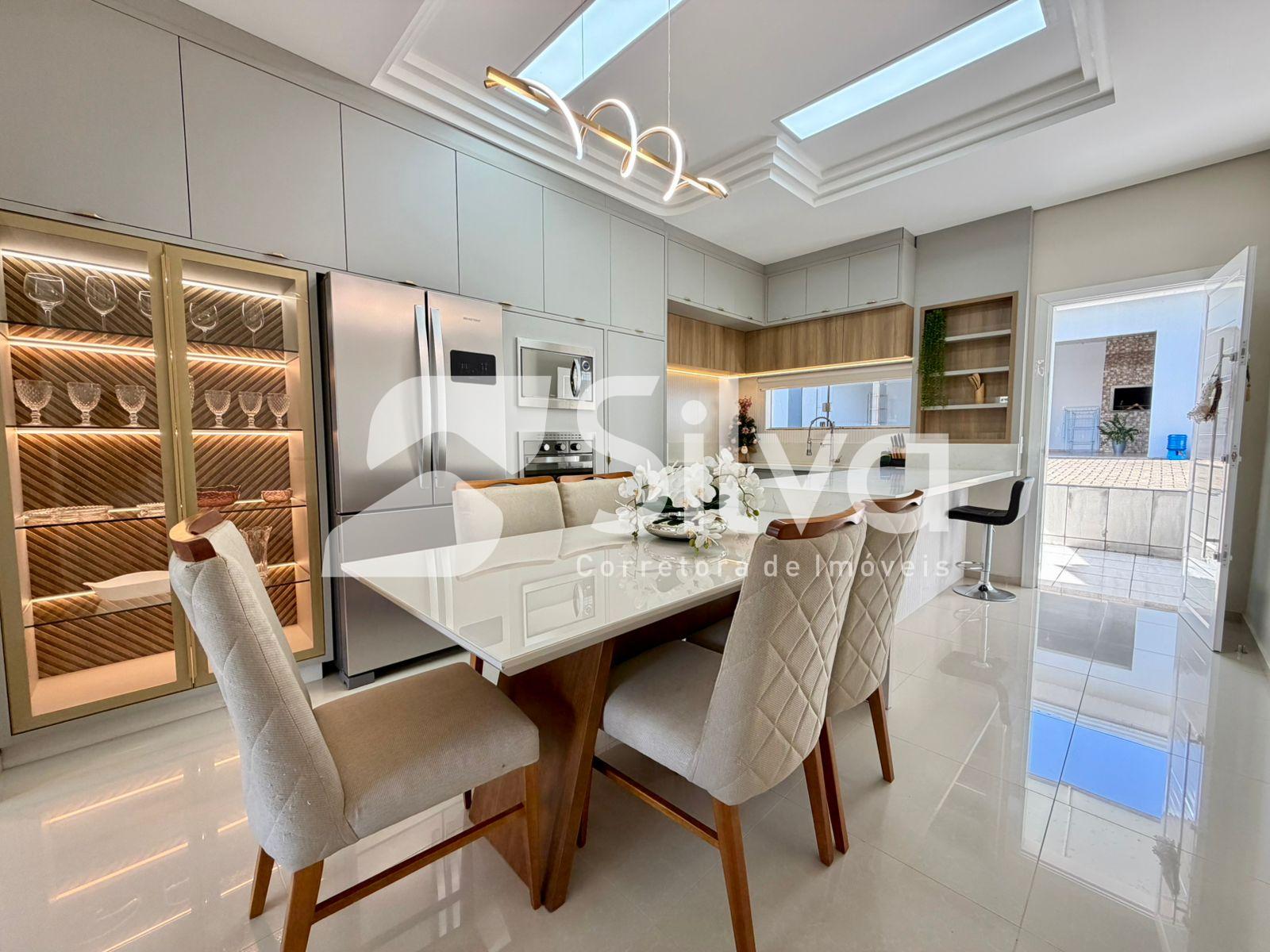 Casa a venda localizada no Bairro So Francisco Xavier, Dois Vizinhos-PR.