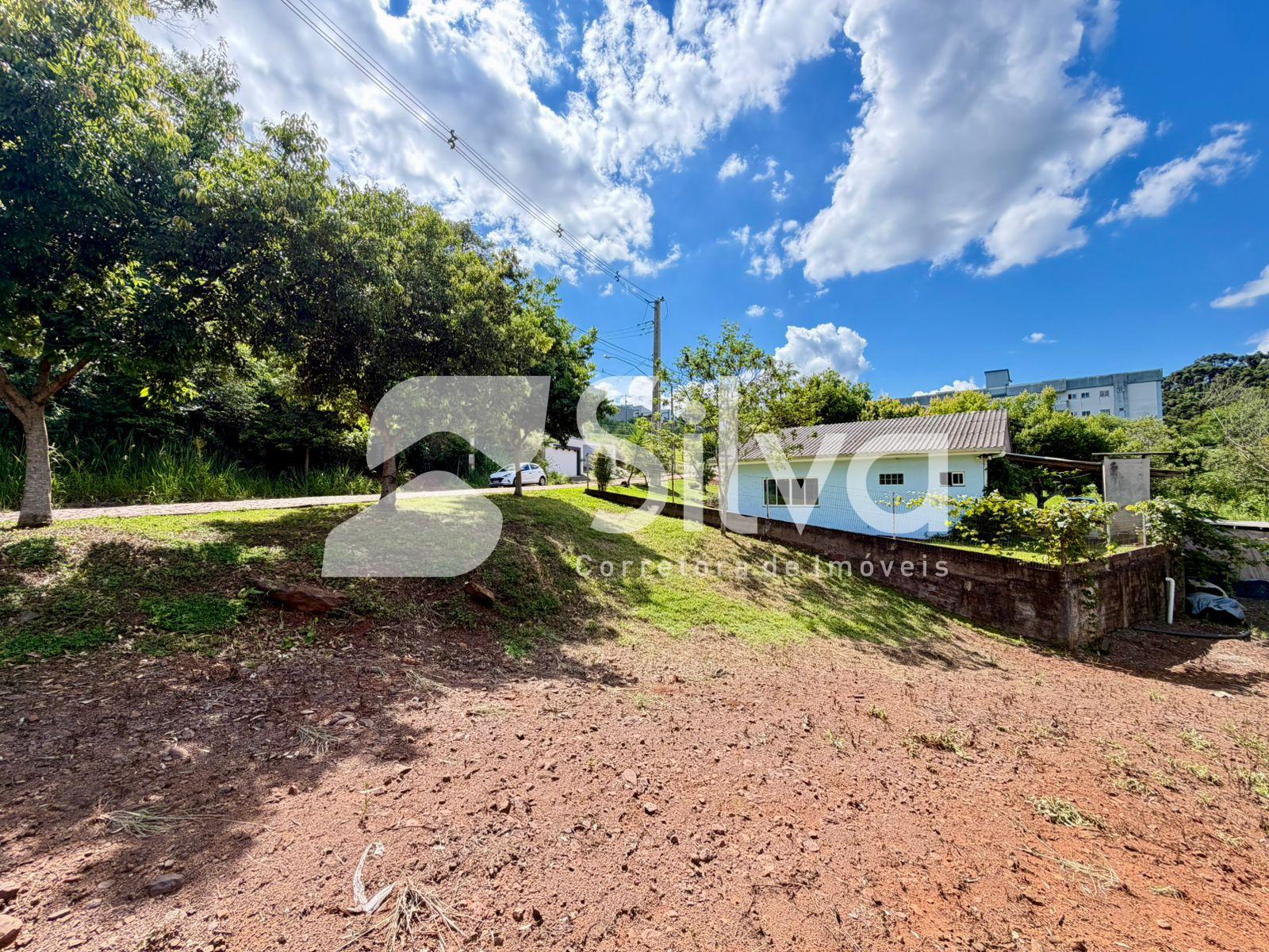 Ch�cara a venda localizada no Bairro S�o Judas, Dois Vizinhos-PR.