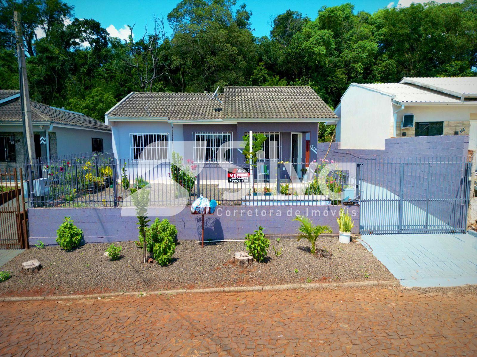 Casa a venda localizada no Bairro Margarida Galvan, Dois Vizin...