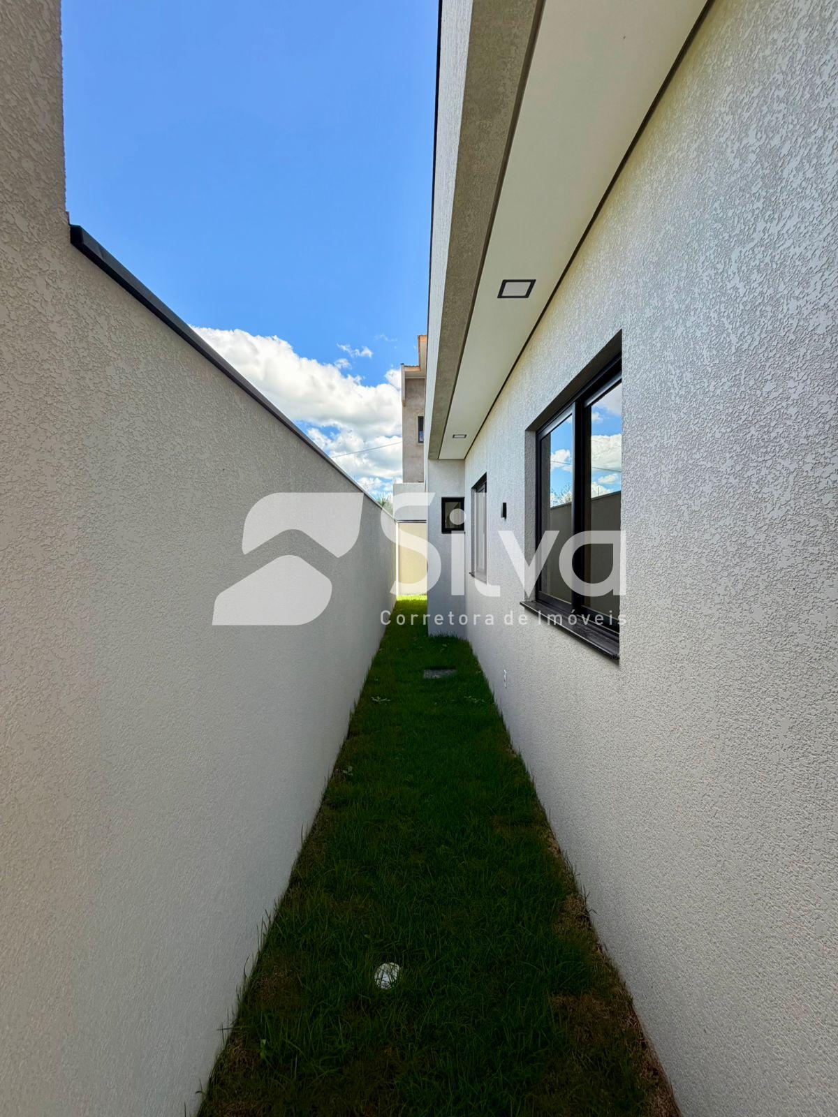 Casa a venda localizada no Loteamento Green Park, Dois Vizinhos-PR.