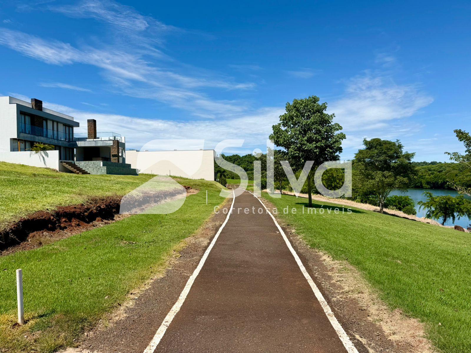 Lotes a venda, localizados no Loteamento Moradas do Igua�u, Boa E. do Igua�u-PR.