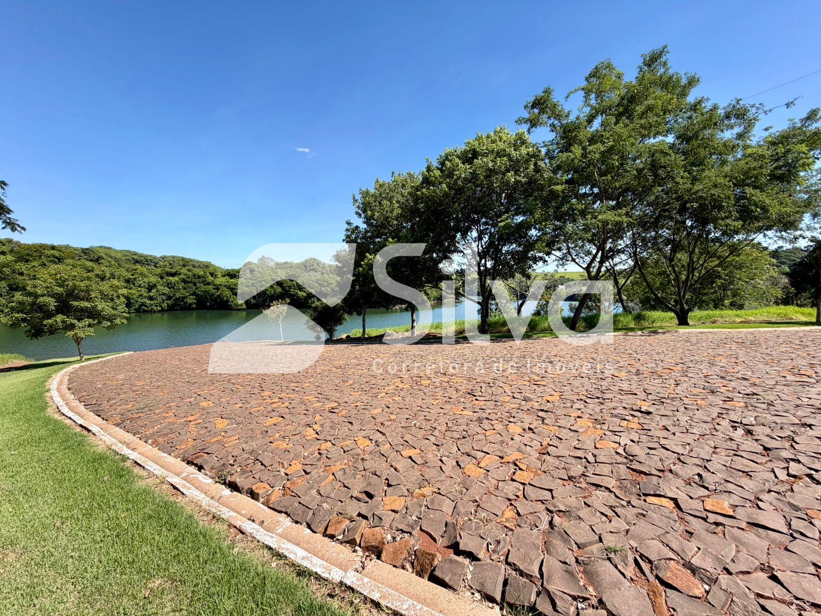 Lotes a venda, localizados no Loteamento Moradas do Igua�u, Boa E. do Igua�u-PR.