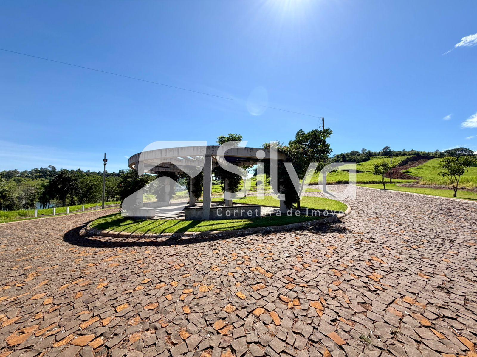 Lotes a venda, localizados no Loteamento Moradas do Igua�u, Boa E. do Igua�u-PR.