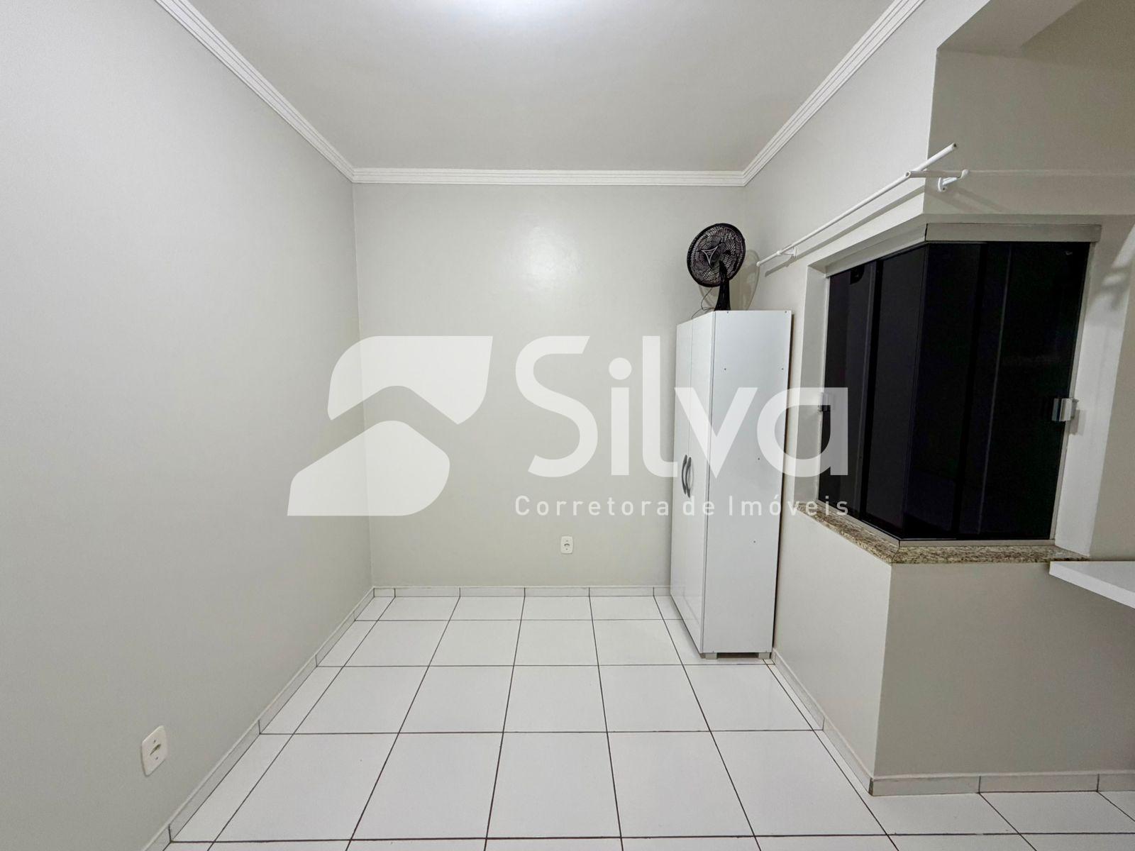 Quitinete semi-mobiliada com 01 dormitório para locação - Centro Sul.