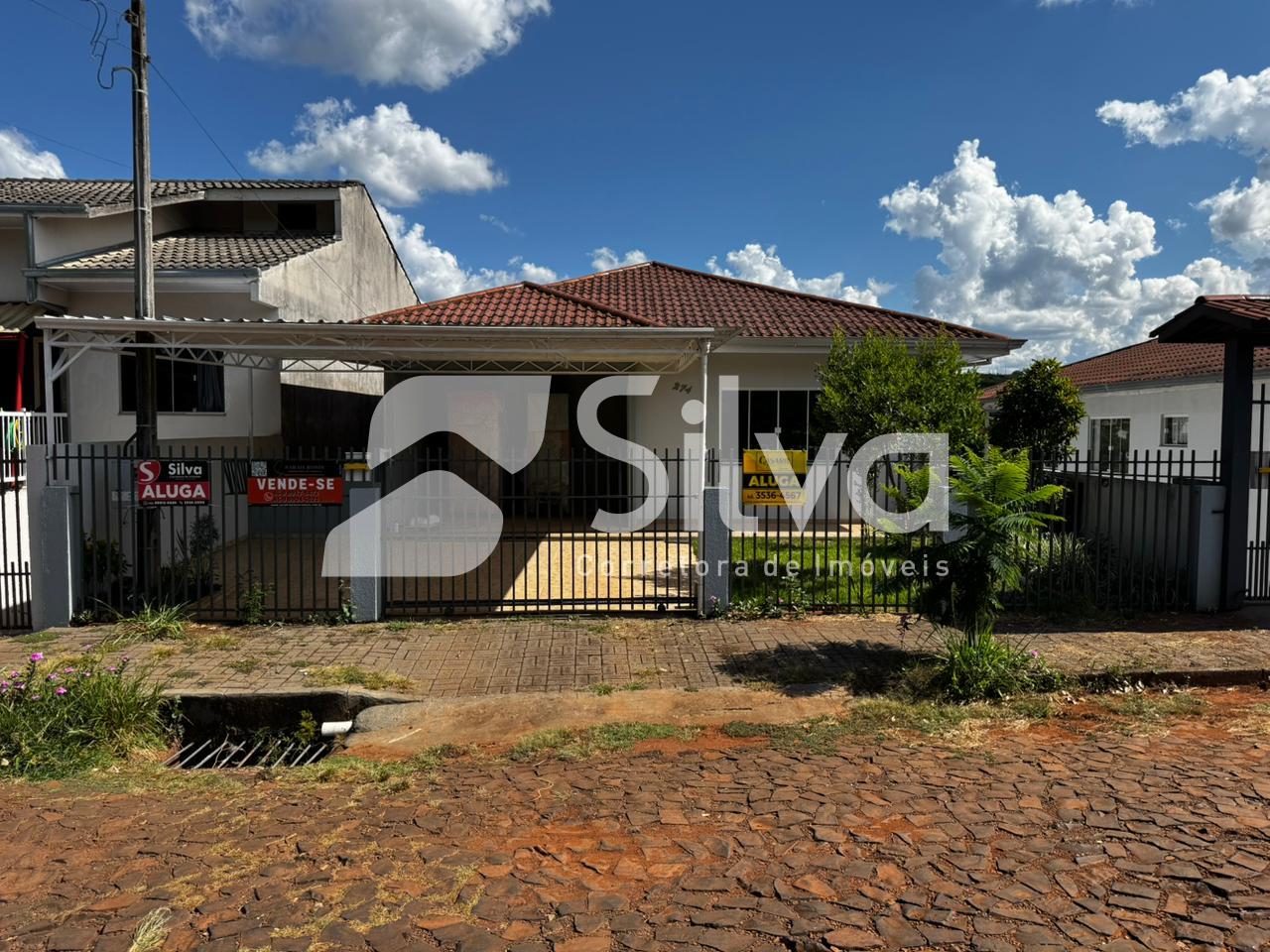 Sobrado a venda localizado no Loteamento Panisson, Dois Vizinh...