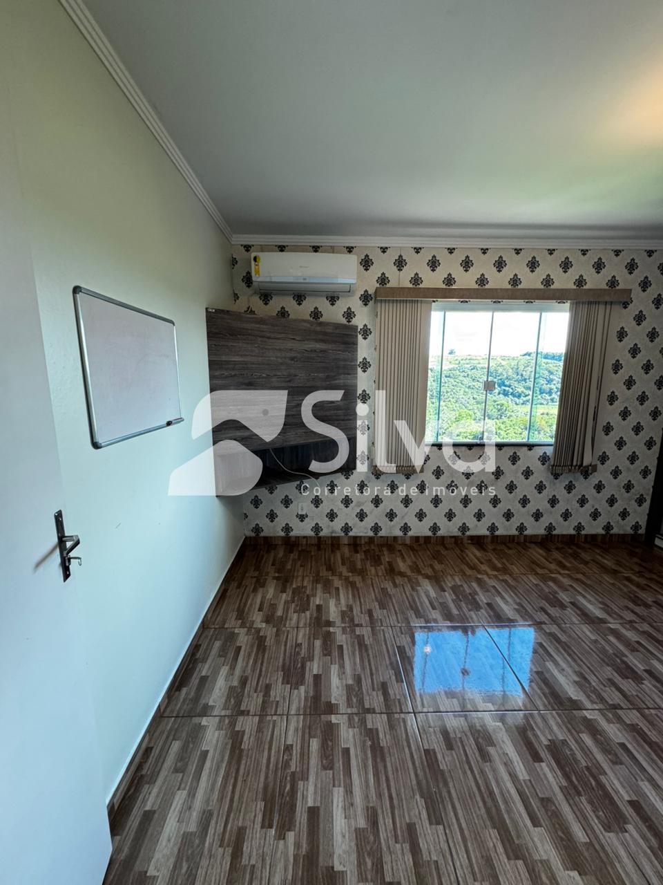 Sobrado a venda localizado no Loteamento Panisson, Dois Vizinhos-PR.