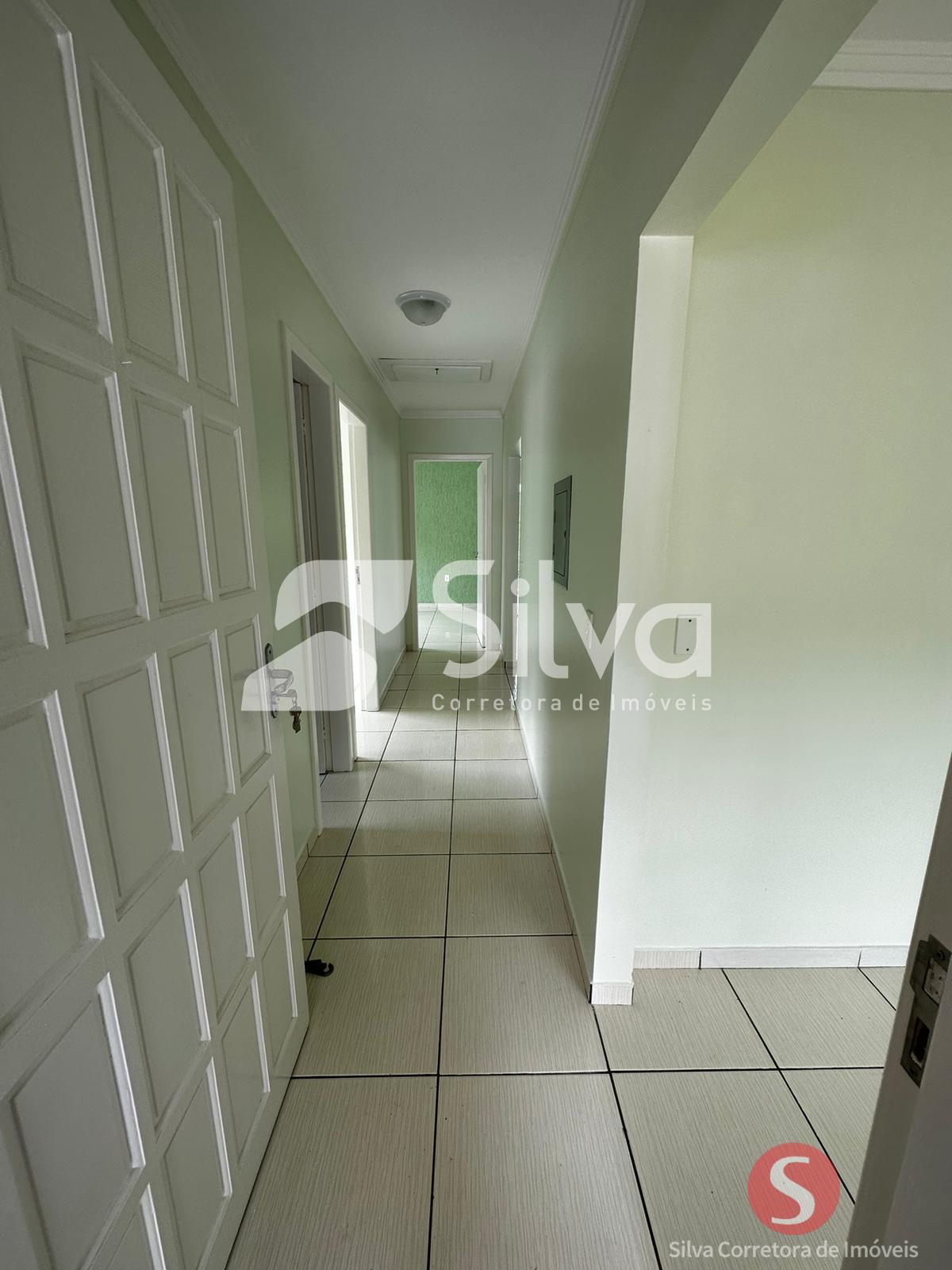 Casa a venda localizada no Loteamento Panisson, Dois Vizinhos-PR.