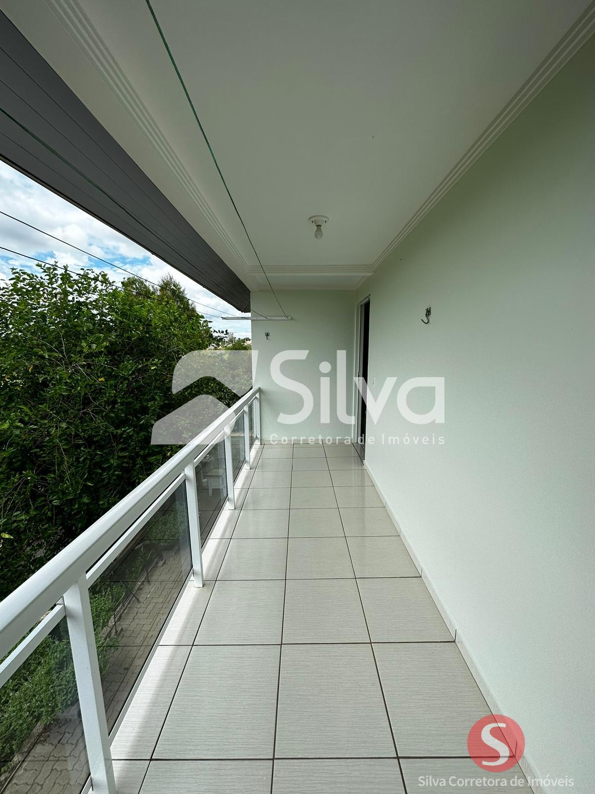 Casa a venda localizada no Loteamento Panisson, Dois Vizinhos-PR.