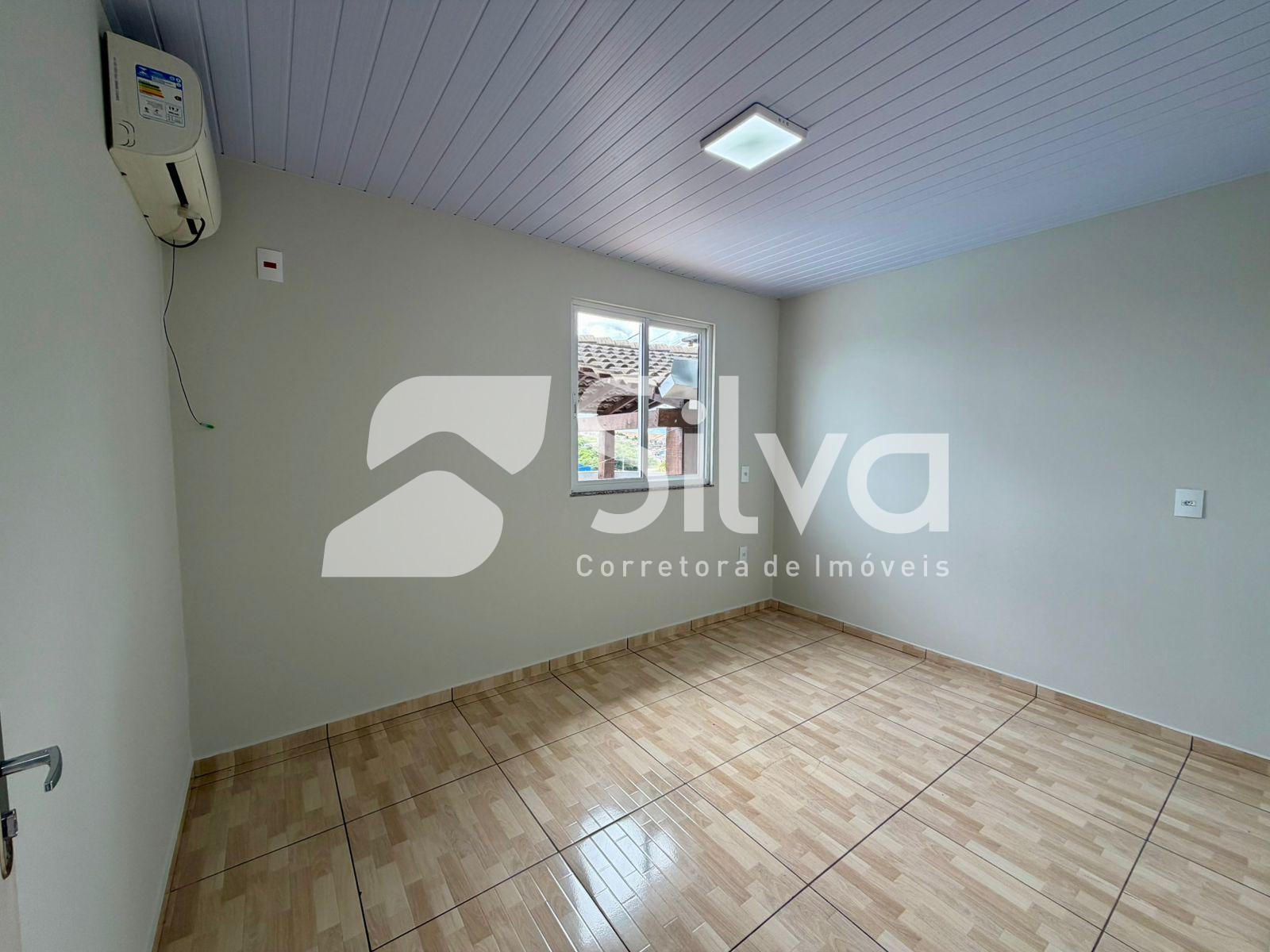 Casa � venda localizada no Bairro Margarida Galvan, Dois Vizinhos-PR.