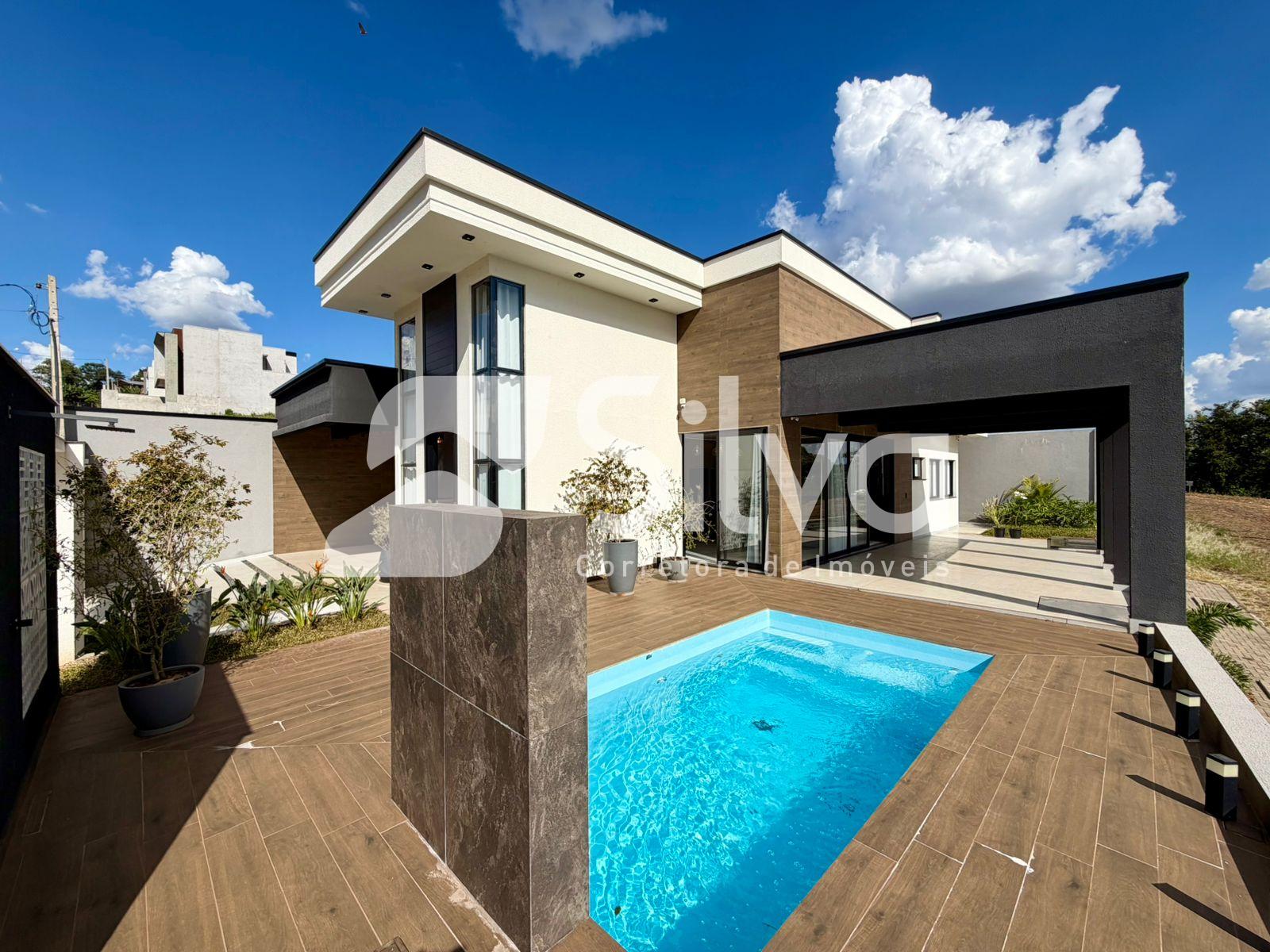 Casa para loca��o com 02 su�te e 01 dormit�rio - Loteamento Cristo Rei.