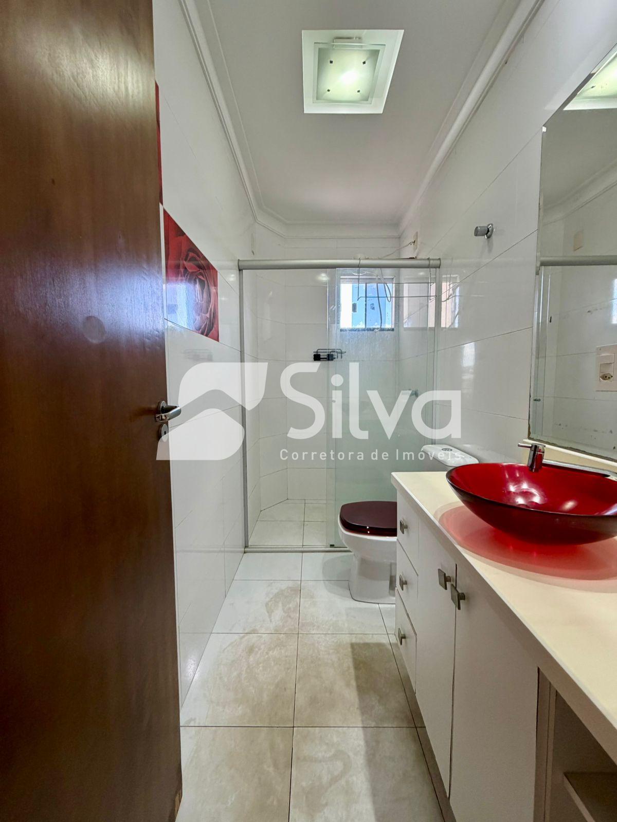 Apartamento para loca��o com 01 su�te e 02 dormit�rios - Centro Sul.