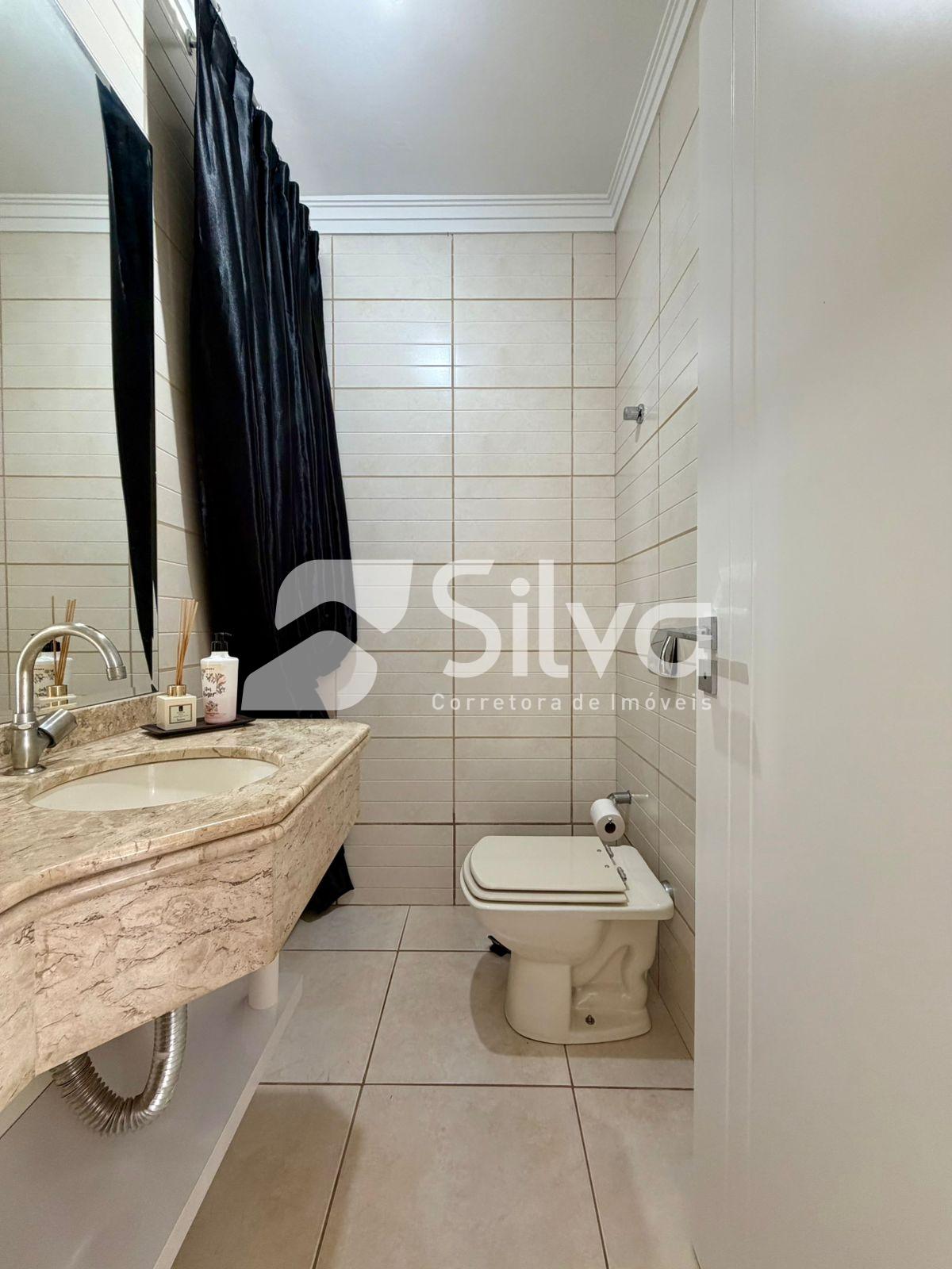 Casa a venda localizada no Bairro S�o Francisco de Assis, Dois Vizinhos-PR.