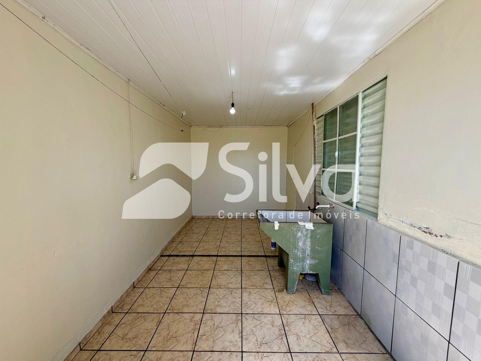Casa para loca��o com 03 dormit�rios - Bairro Jardim Marcante.