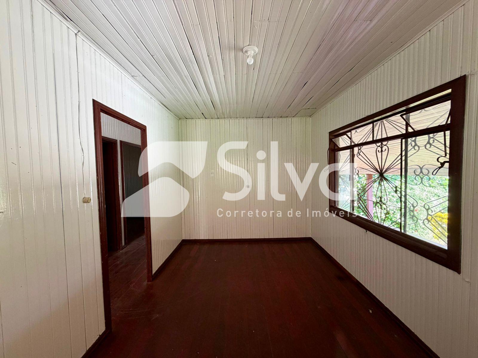 Casa a venda, localizada no Centro Norte, Dois Vizinhos-PR.