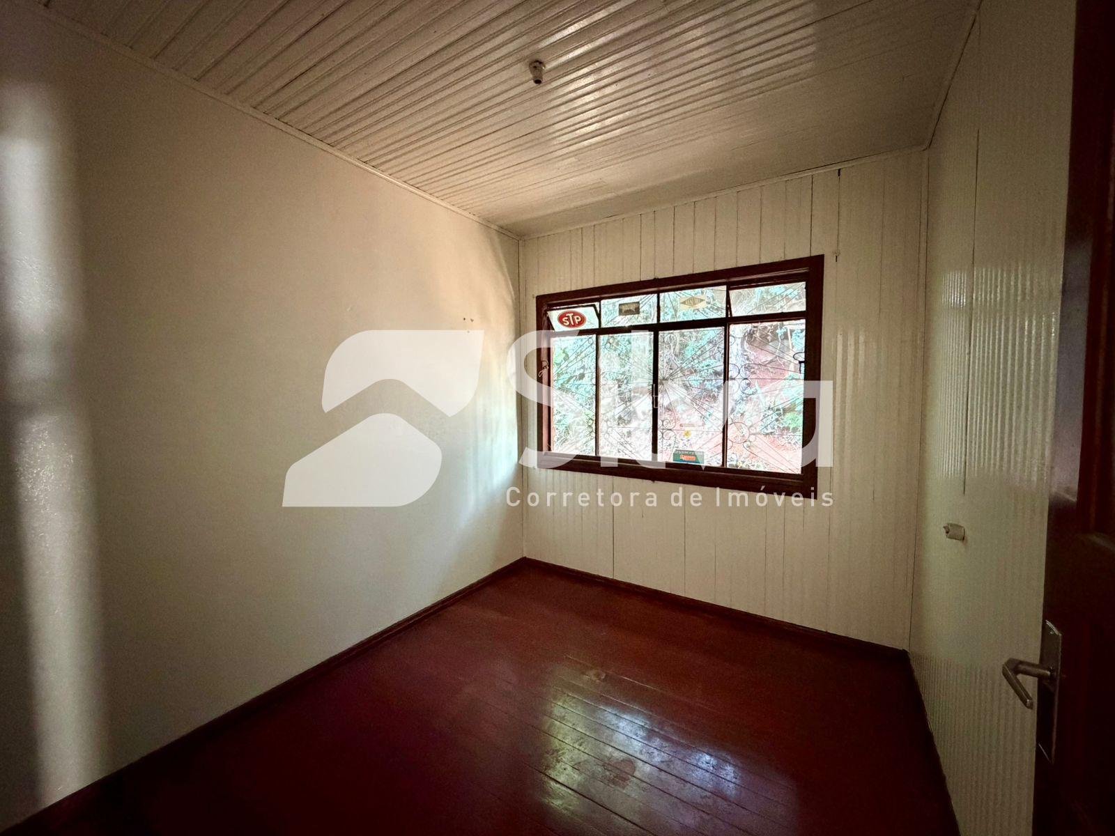 Casa a venda, localizada no Centro Norte, Dois Vizinhos-PR.