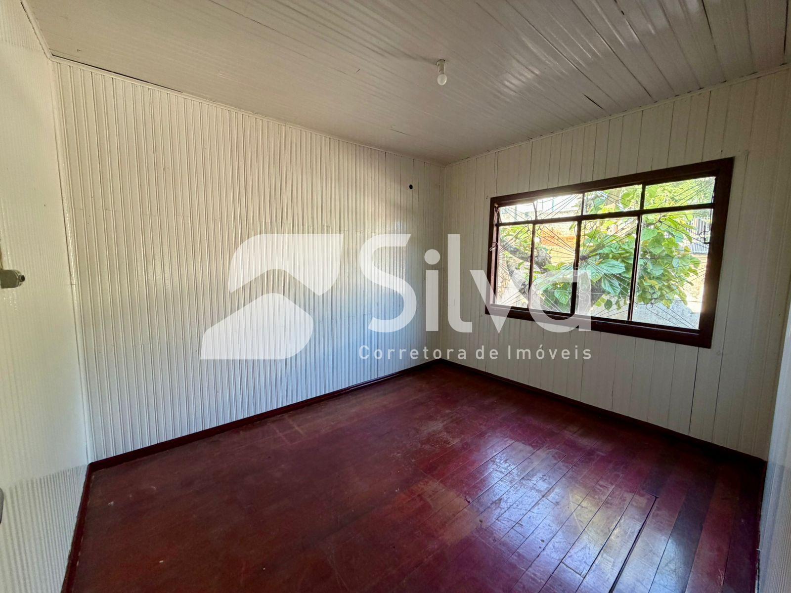 Casa a venda, localizada no Centro Norte, Dois Vizinhos-PR.