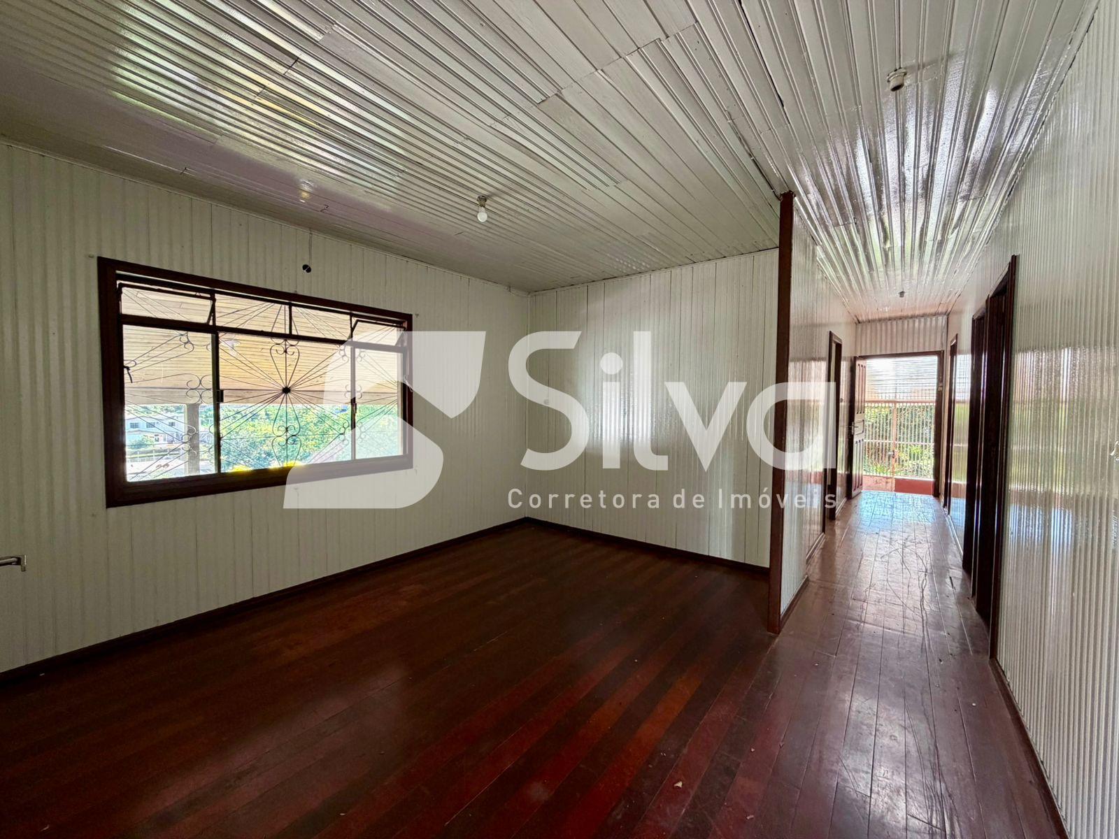 Casa a venda, localizada no Centro Norte, Dois Vizinhos-PR.