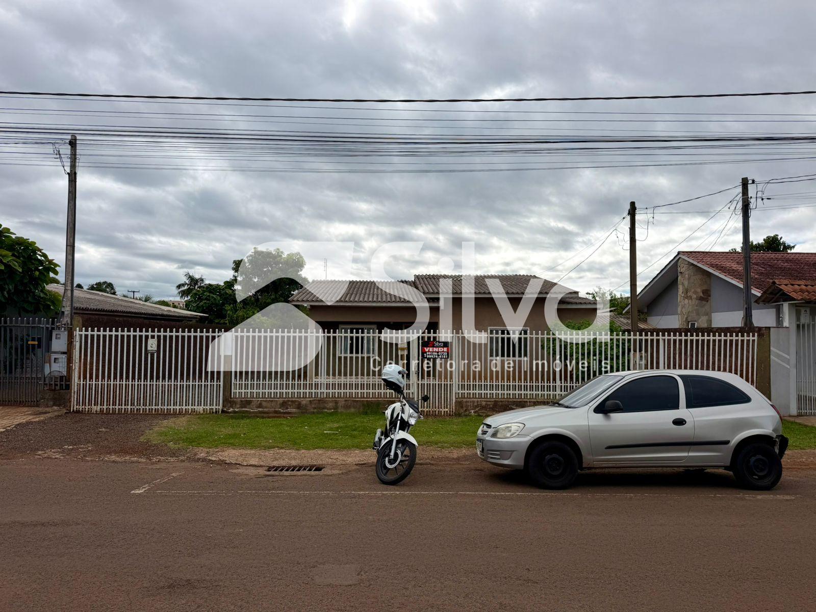 Casa ? venda localizada no Bairro Sagrada Fam?lia, Dois Vizinh...