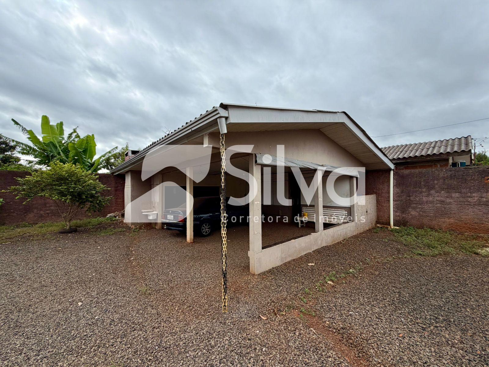 Casa � venda localizada no Bairro Sagrada Fam�lia, Dois Vizinhos-PR.