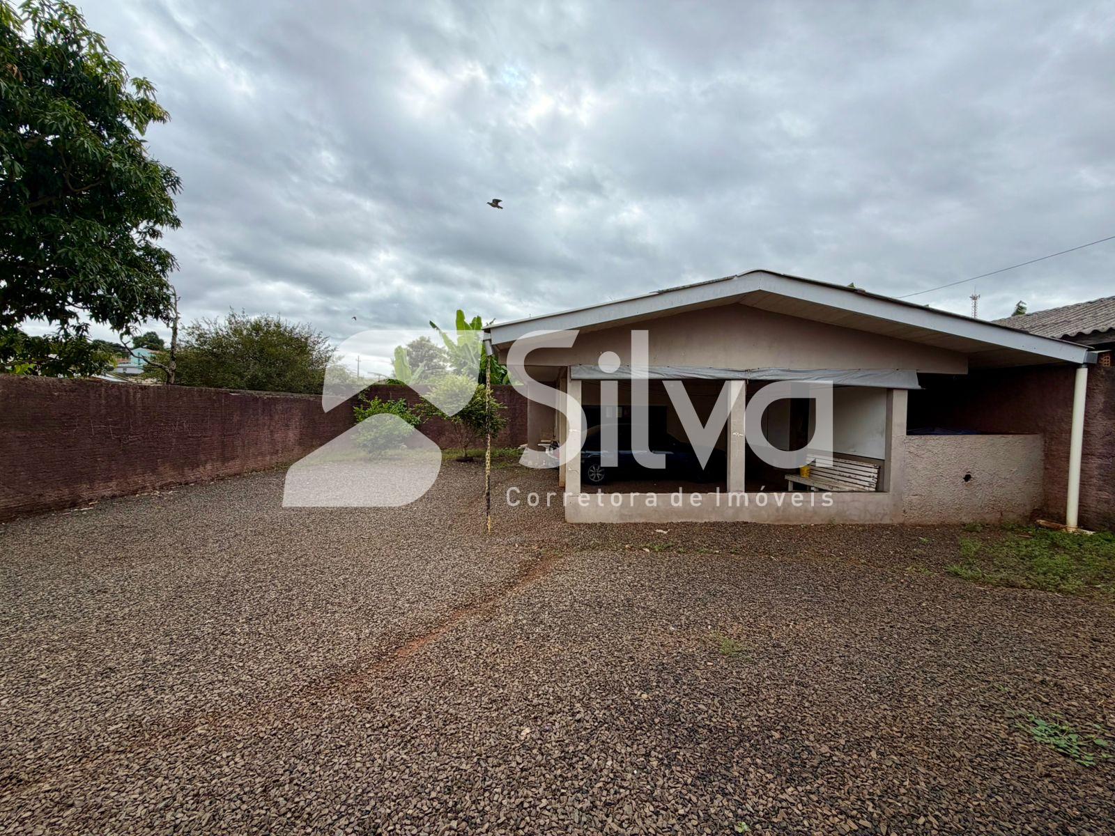 Casa � venda localizada no Bairro Sagrada Fam�lia, Dois Vizinhos-PR.