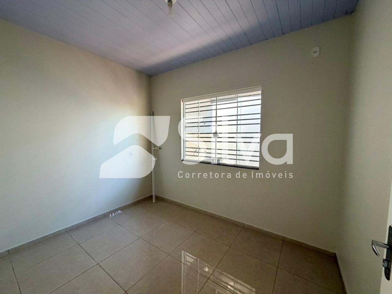 Casa para loca��o com 02 dormit�rios - Loteamento Zambon.