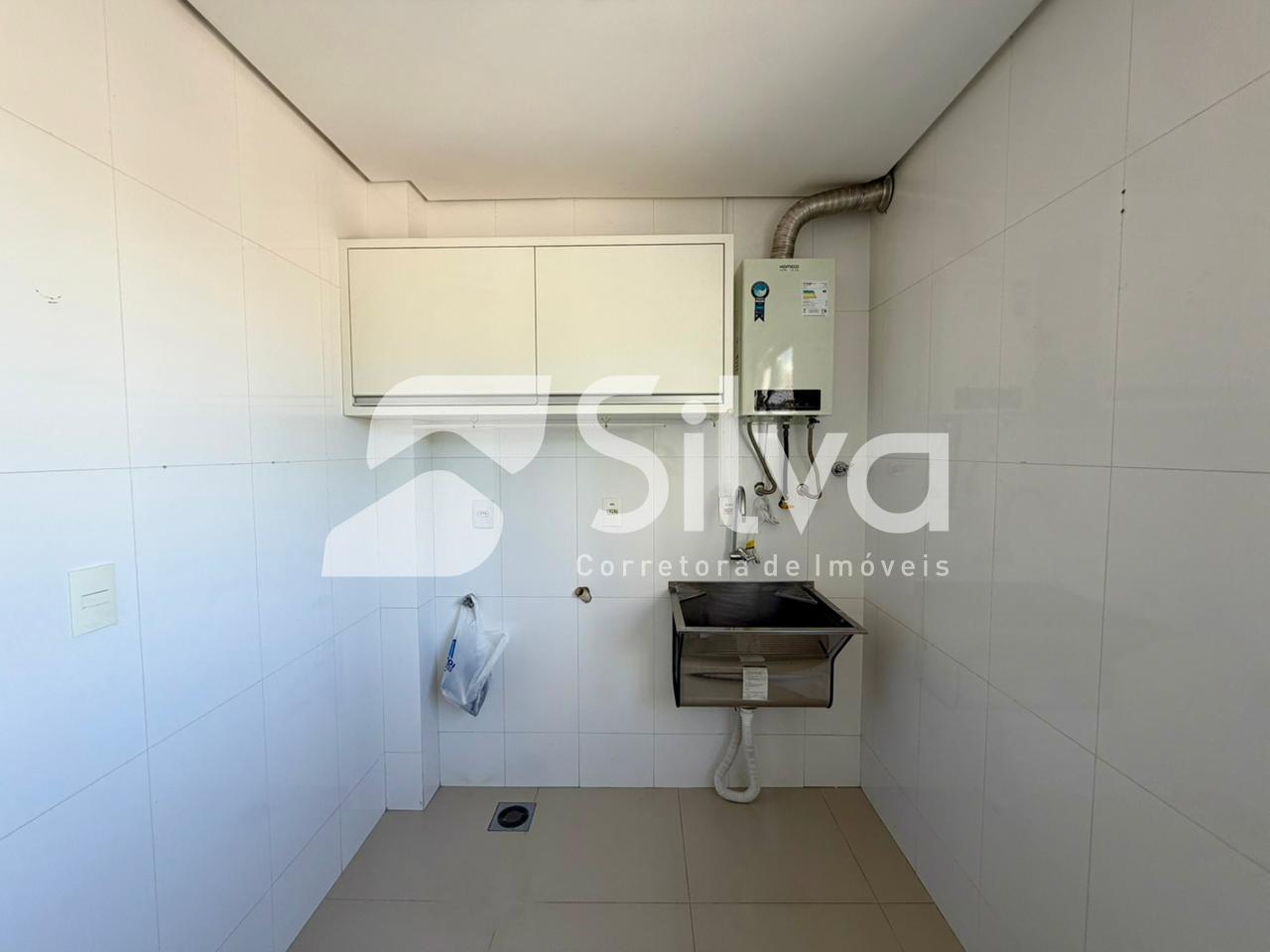 Apartamento para loca��o com 01 su�te e 02 dormit�rios - Centro Norte.