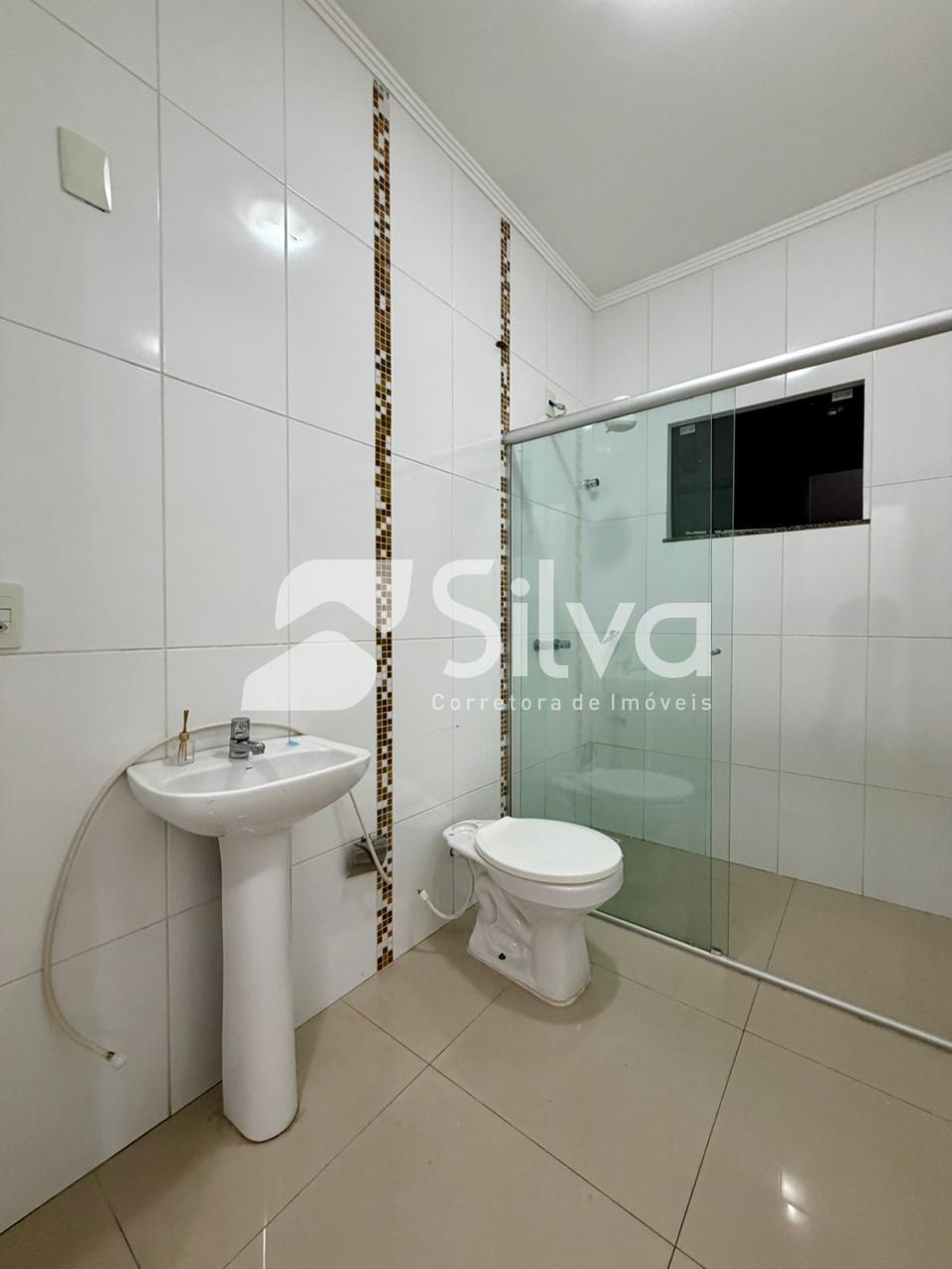Apartamento para loca��o com 02 su�tes e 01 dormit�rio - Centro Norte.