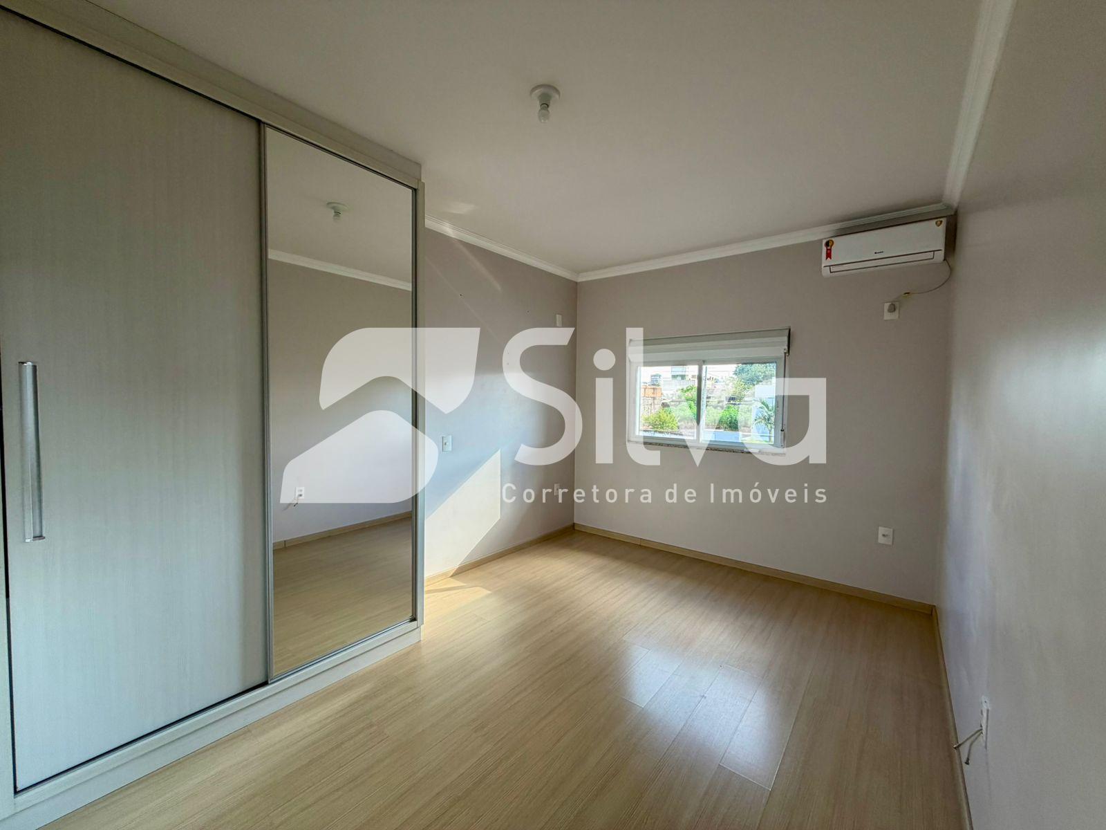 Sobrado a venda, localizado no Bairro S�o Francisco Xavier, Dois Vizinhos-PR.