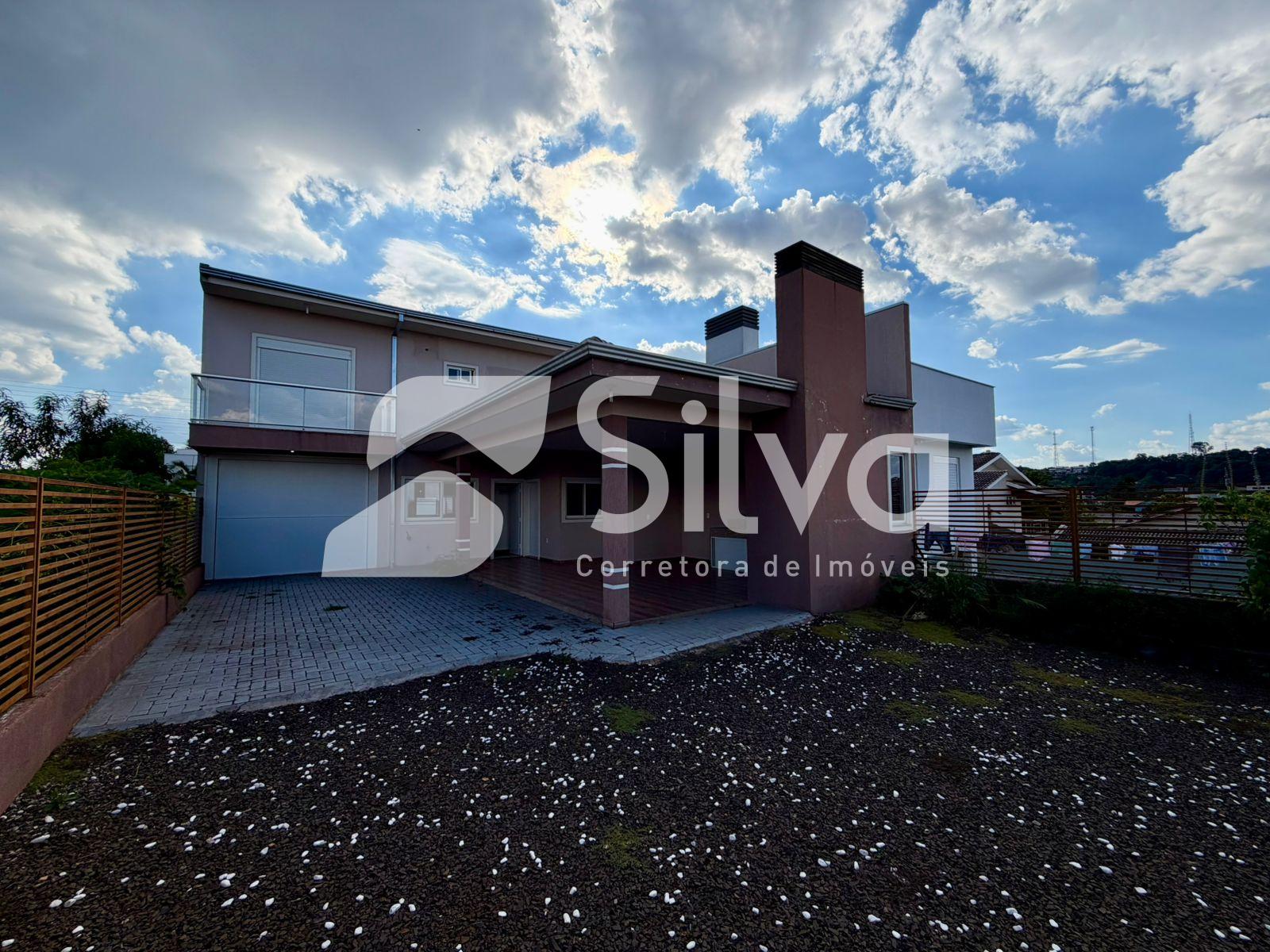 Sobrado a venda, localizado no Bairro S�o Francisco Xavier, Dois Vizinhos-PR.