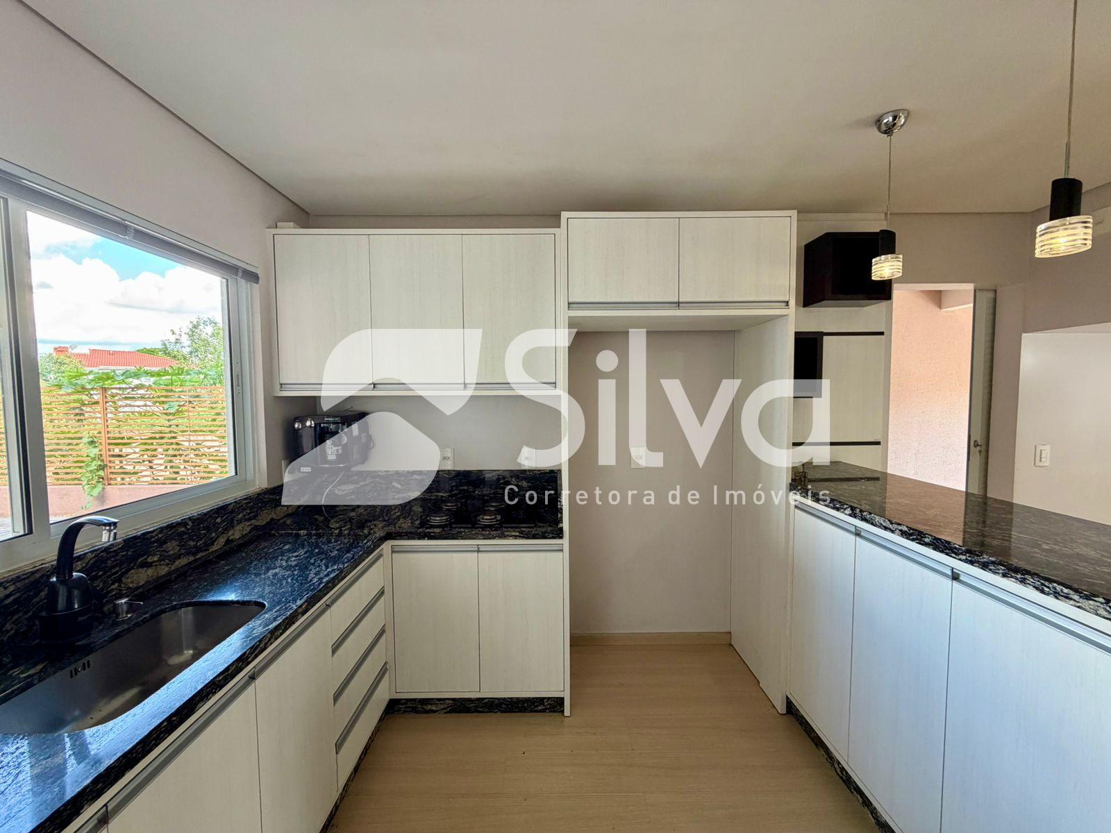 Sobrado para loca��o com 04 dormit�rios e 01 su�te - Bairro S�o Francisco Xavier.