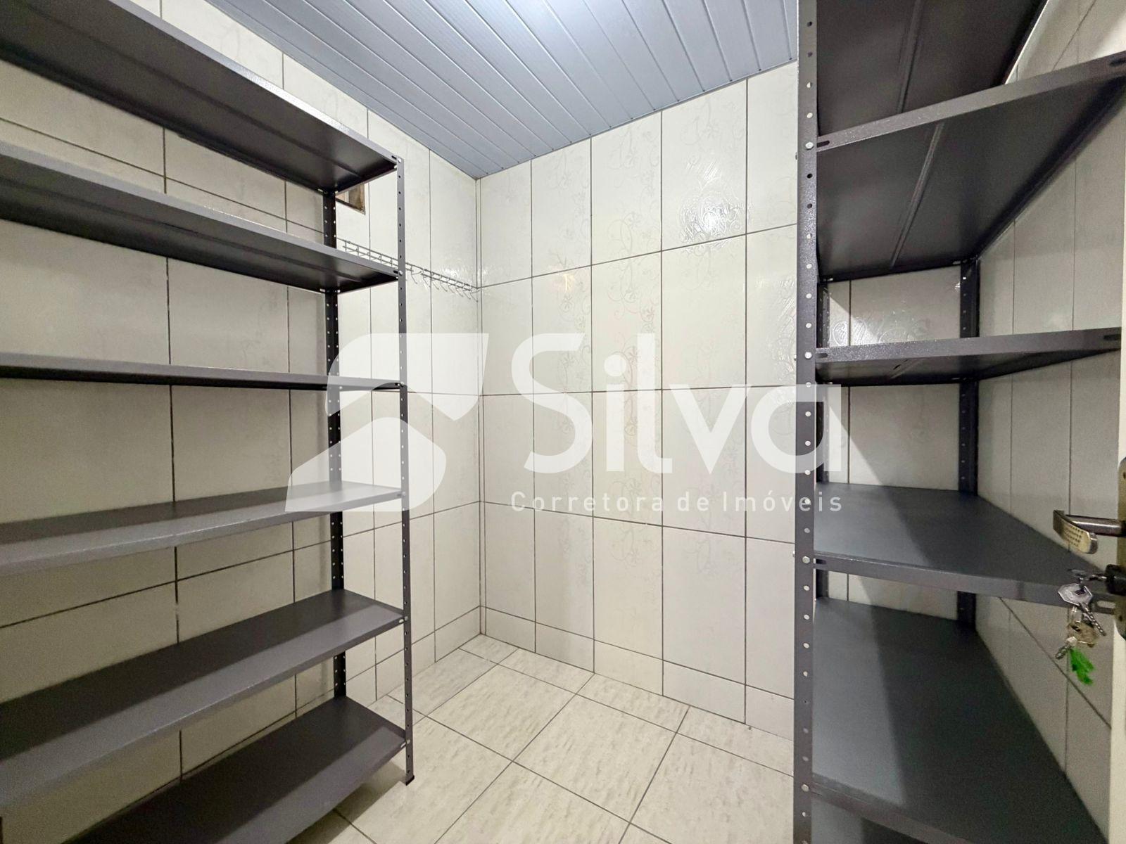 Casa a venda localizada no Loteamento Caet�, Dois Vizinhos-PR.