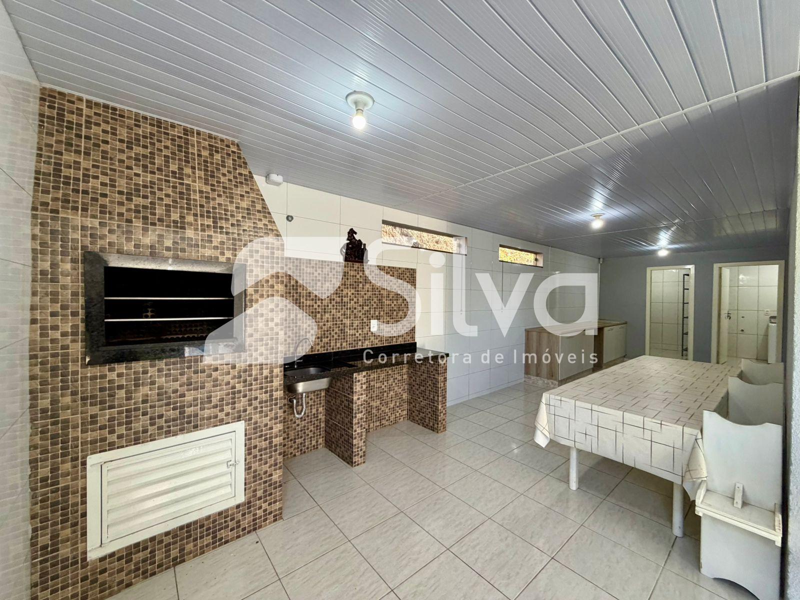 Casa a venda localizada no Loteamento Caet�, Dois Vizinhos-PR.