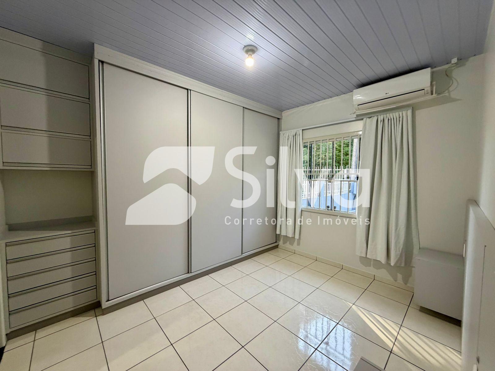 Casa a venda localizada no Loteamento Caet�, Dois Vizinhos-PR.