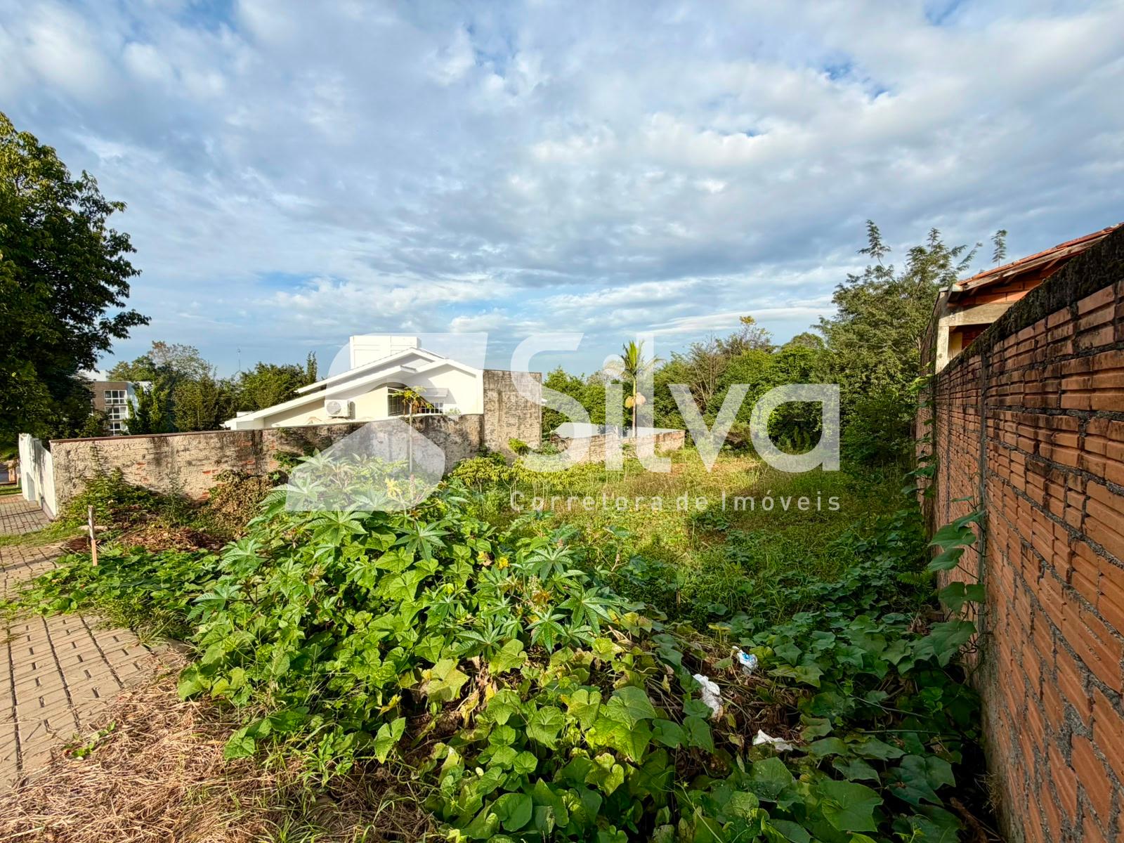 Lote venda localizado no Bairro So Francisco de Assis, Dois Vizinhos-PR.
