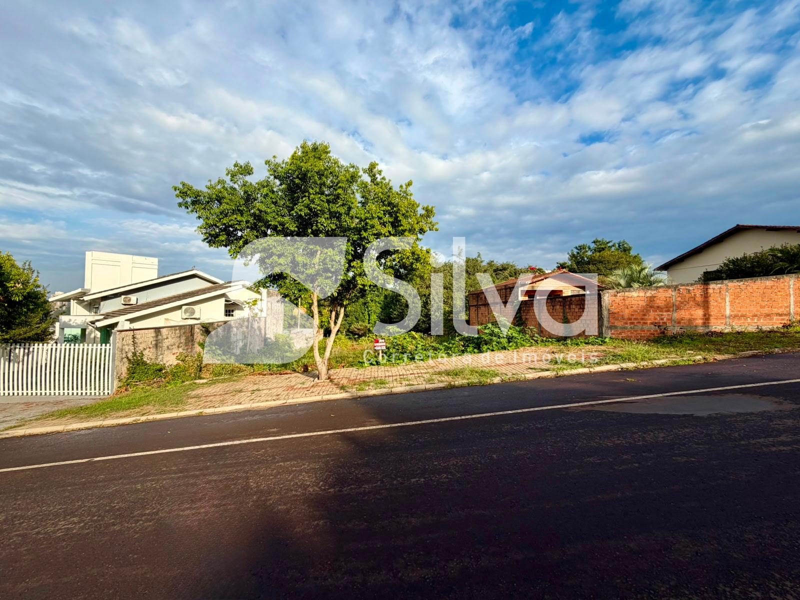 Lote à venda localizado no Bairro São Francisco de Assis, Dois...