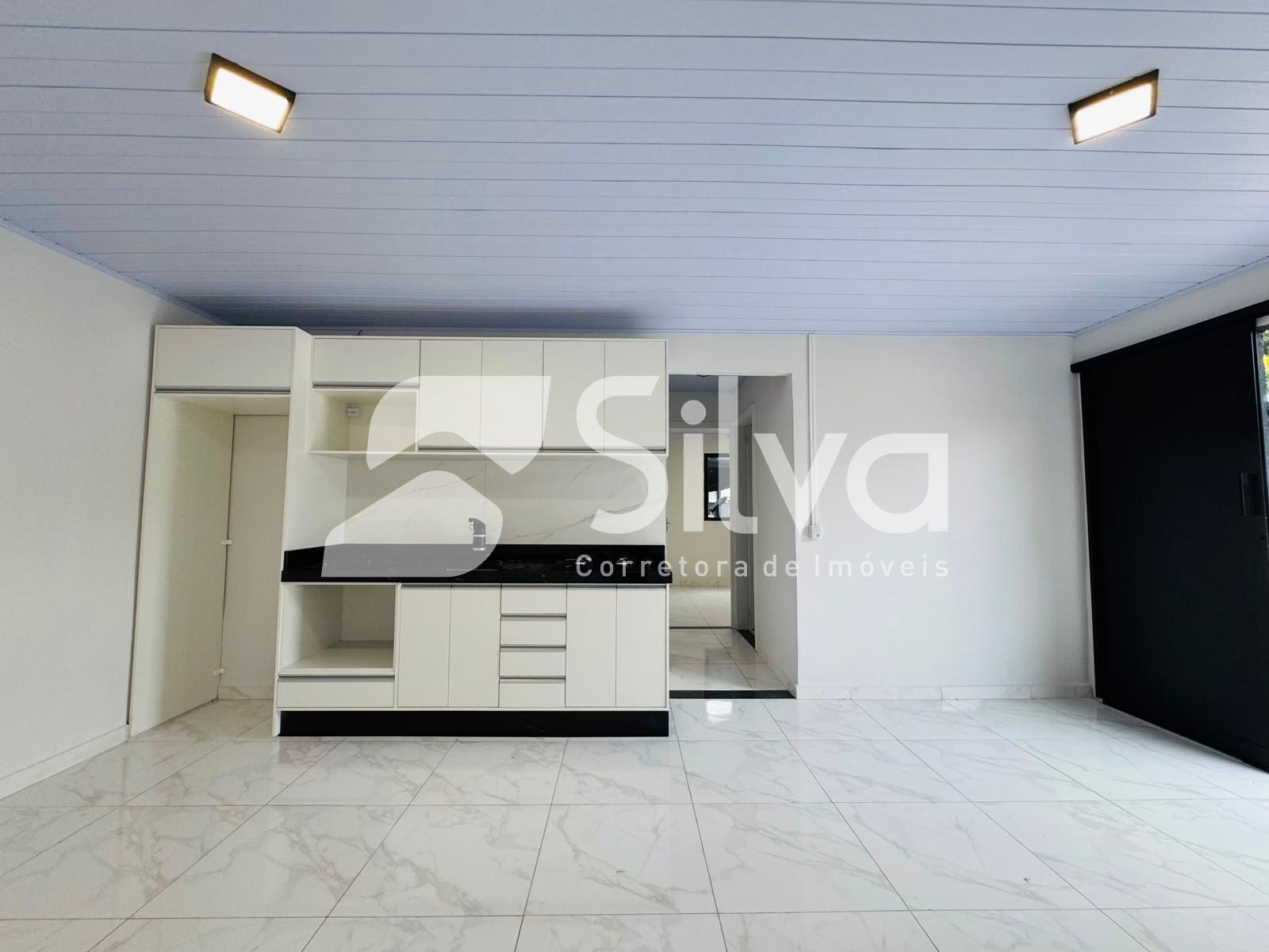 Casa em condomínio para locação, com 02 dormitórios - Centro Norte.
