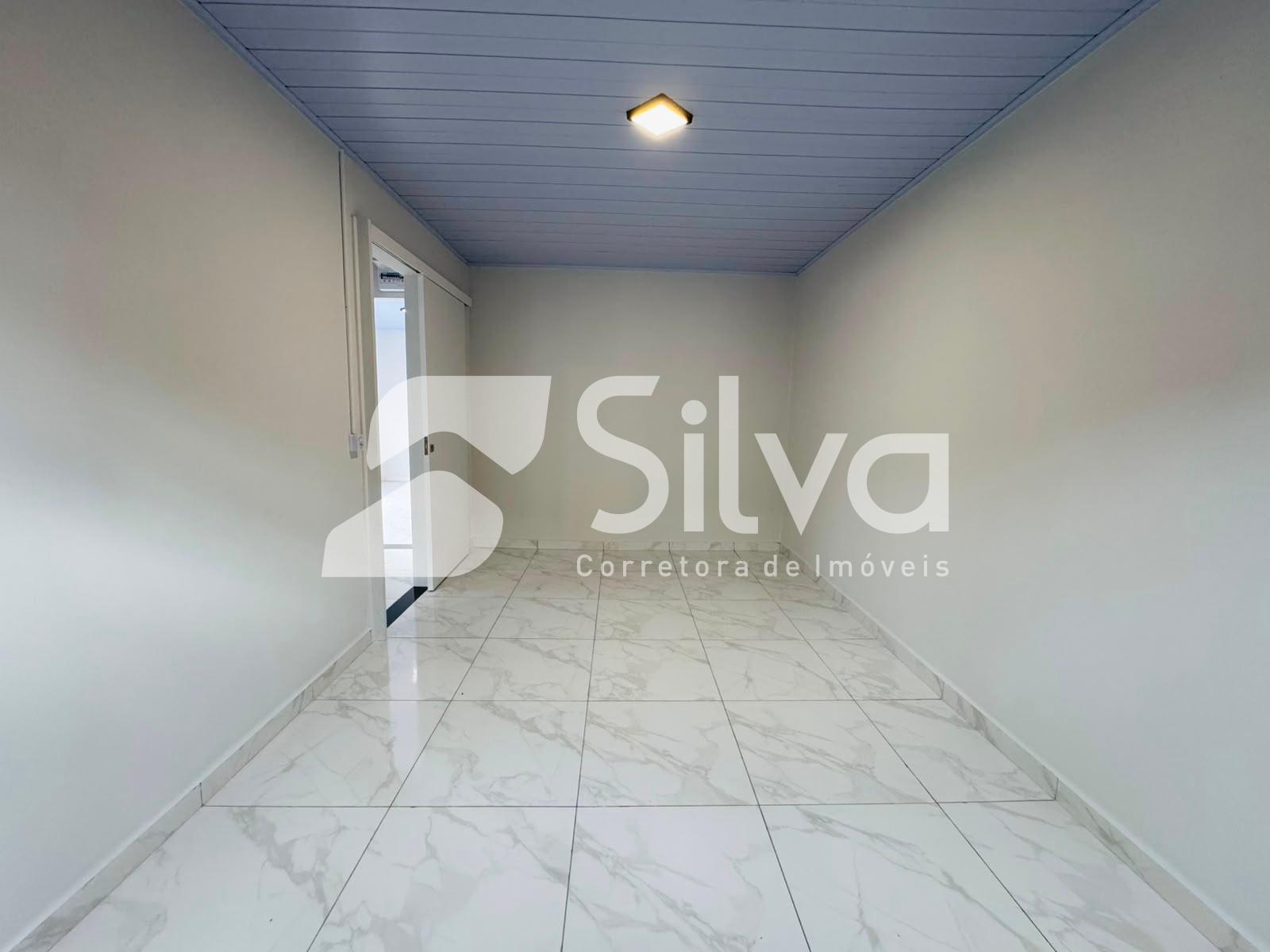 Casa em condomínio para locação, com 02 dormitórios - Centro Norte.