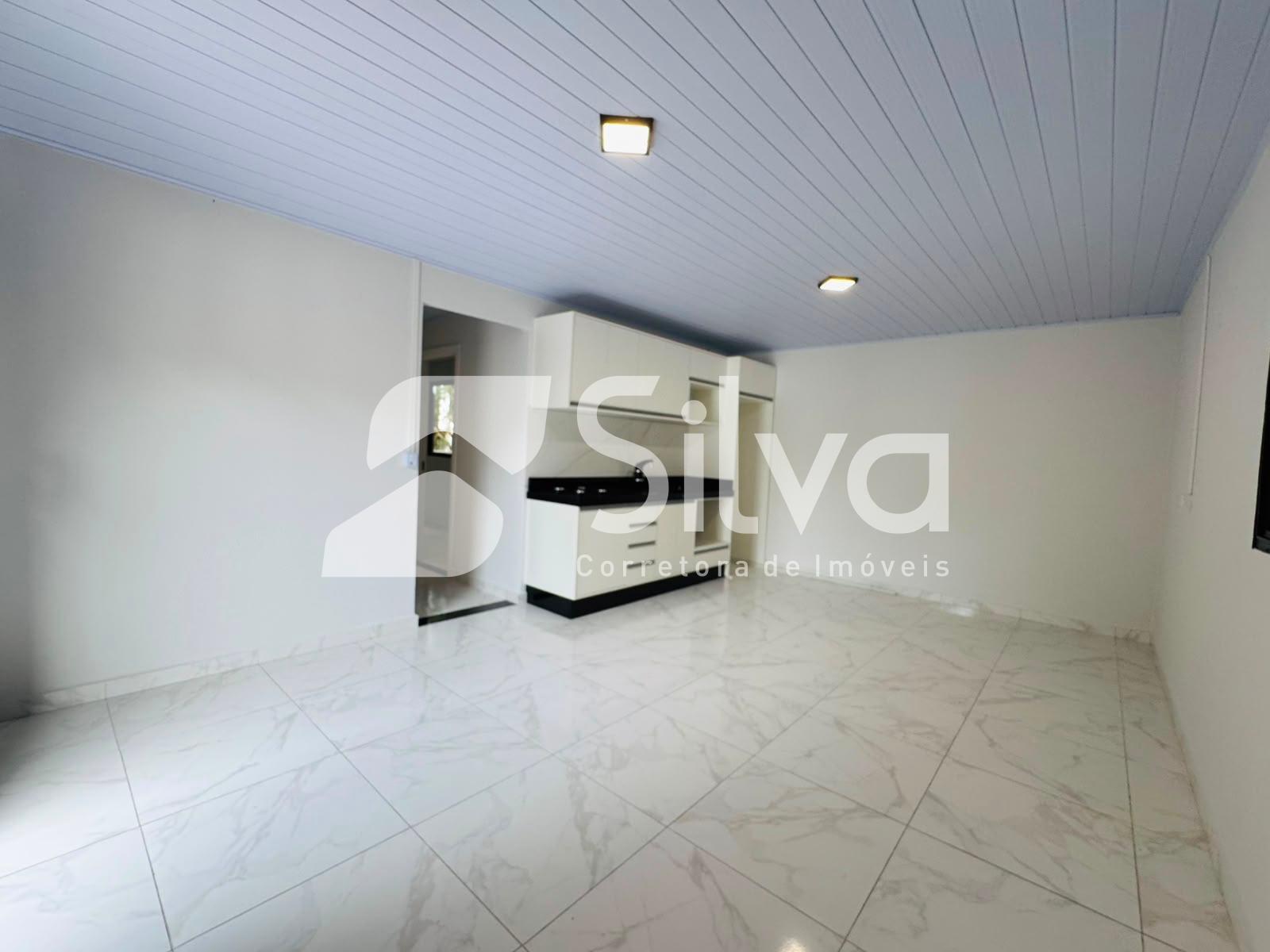 Casa em condomínio para locação, com 02 dormitórios - Centro Norte.