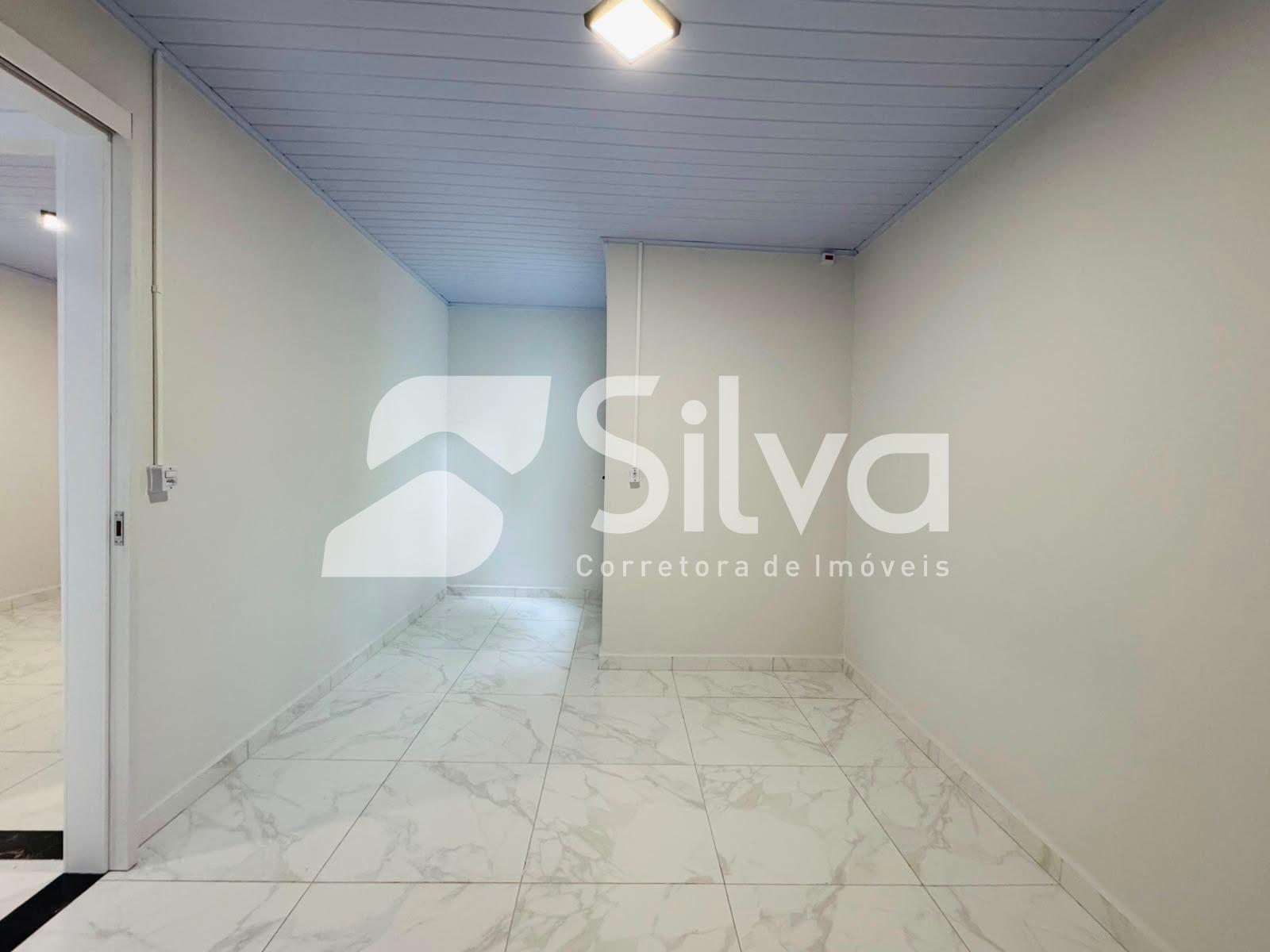 Casa em condomínio para locação, com 02 dormitórios - Centro Norte.
